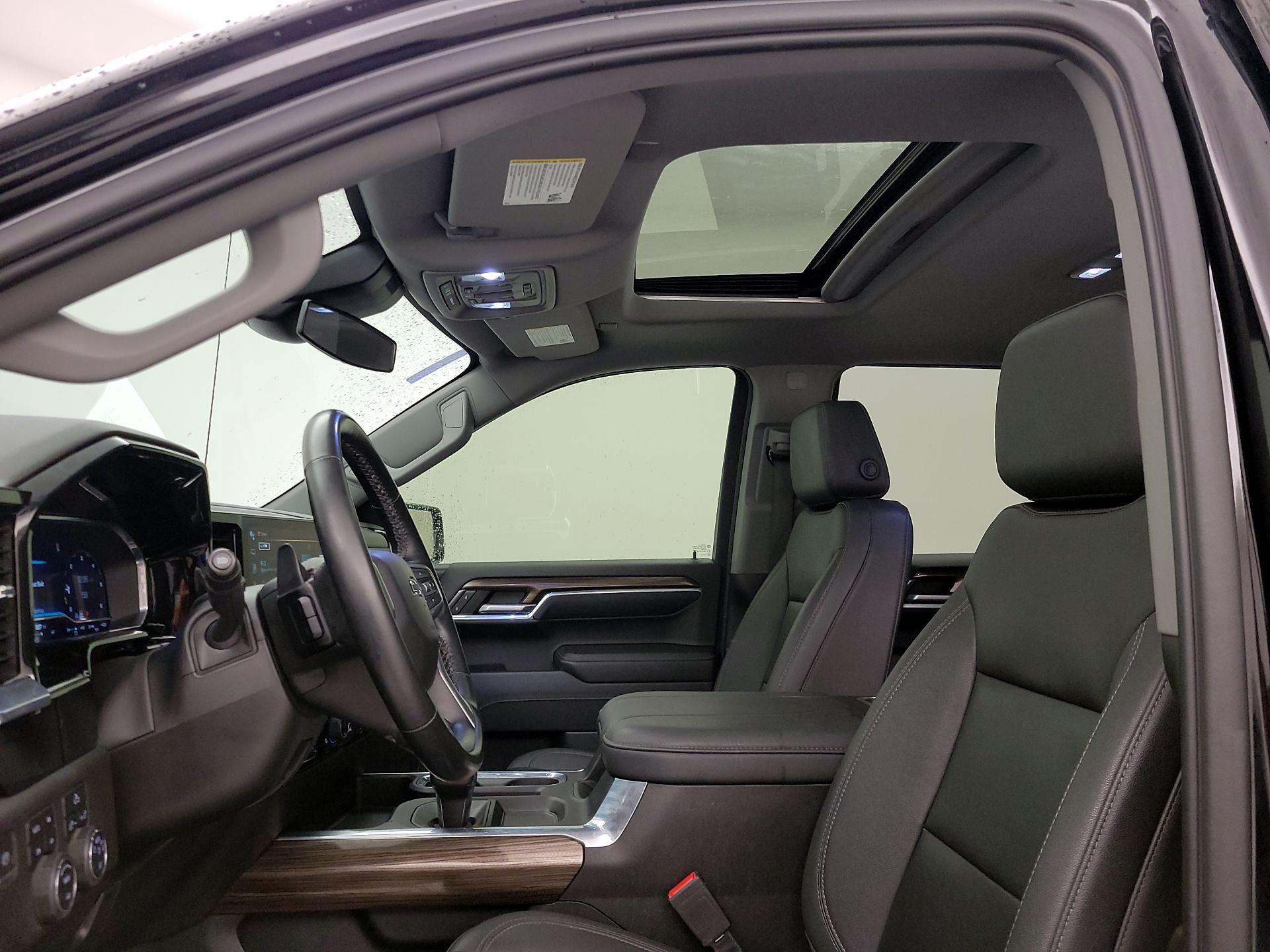 Thumbnail: 2023 Chevrolet Silverado 1500 - 19