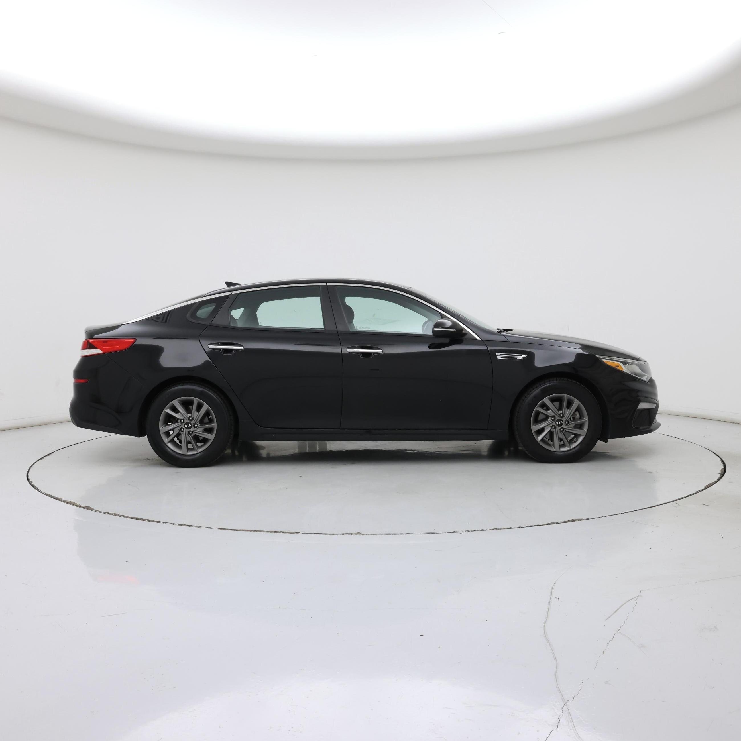 Thumbnail: 2020 Kia Optima - 7