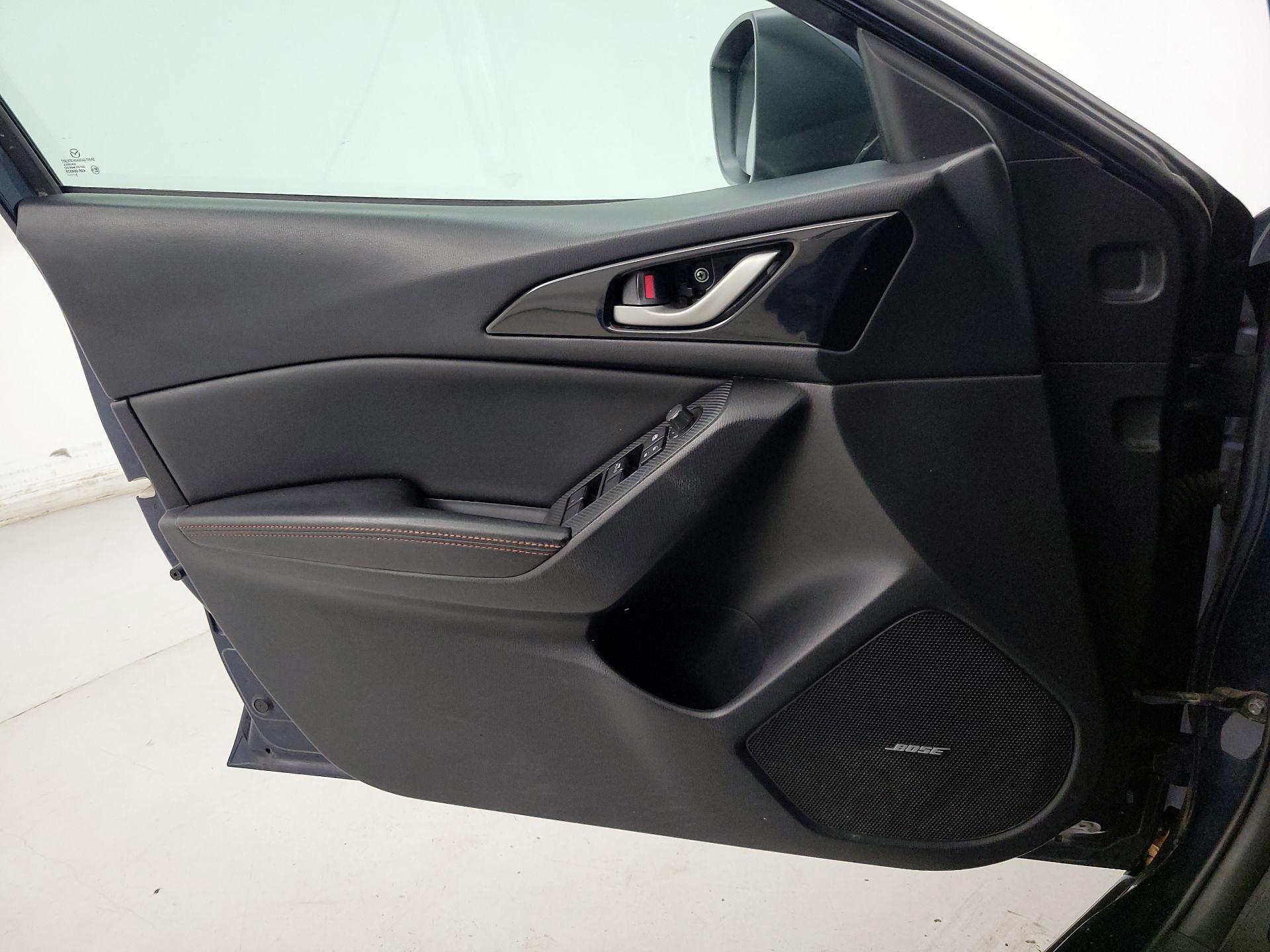 Thumbnail: 2016 Mazda Mazda3 - 12