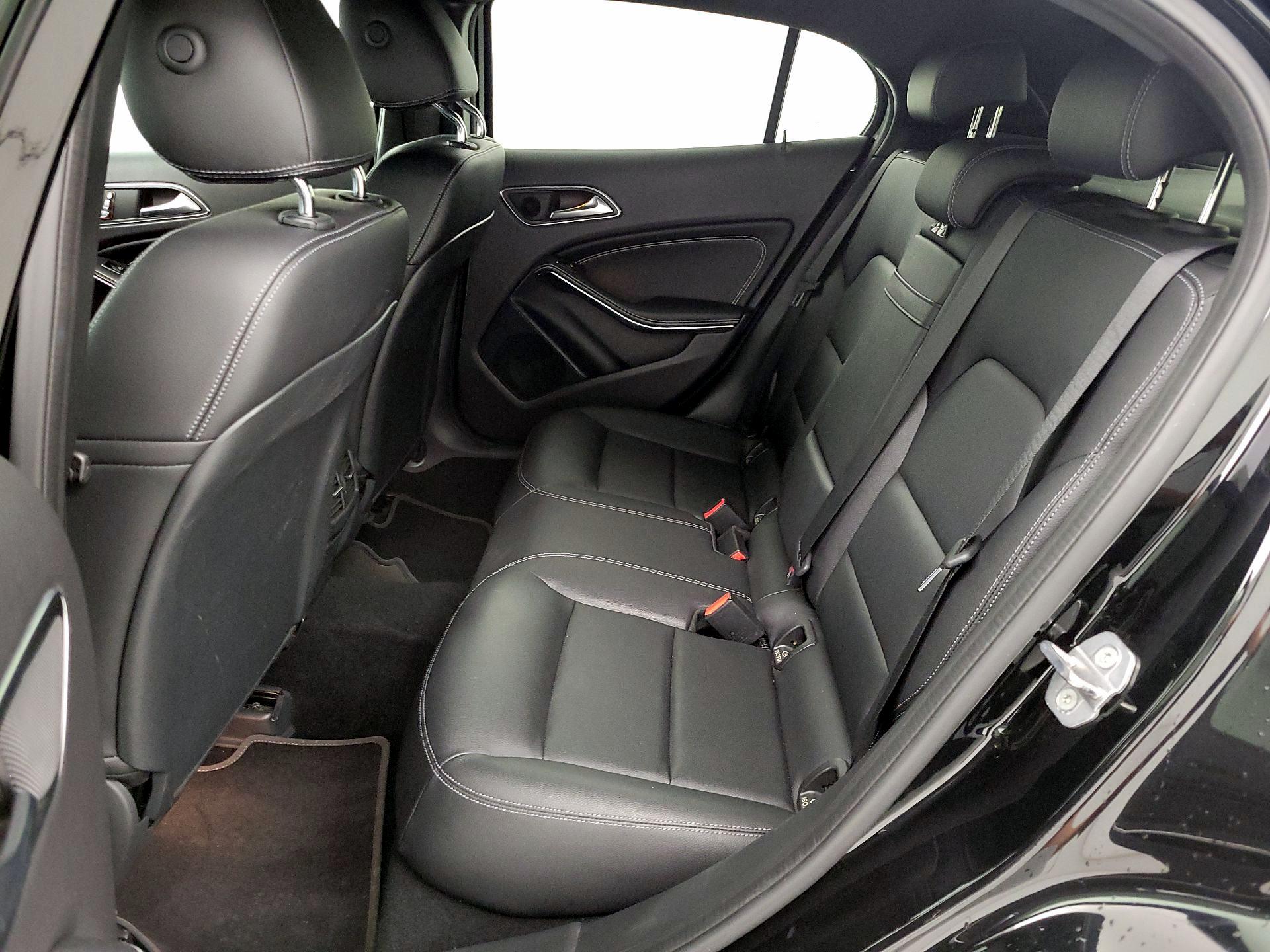 Thumbnail: 2019 Mercedes-Benz GLA - 20
