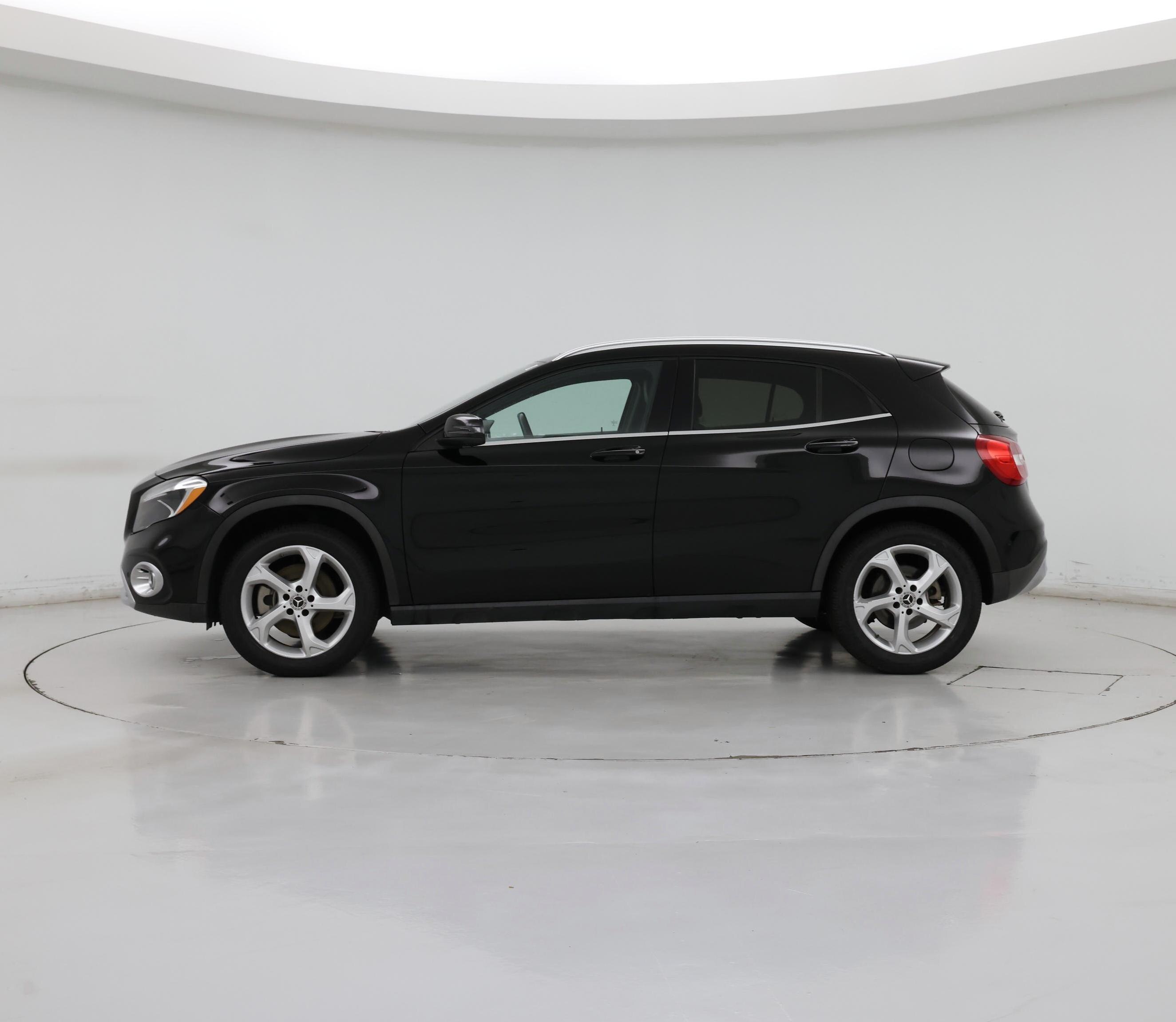 Thumbnail: 2019 Mercedes-Benz GLA - 3