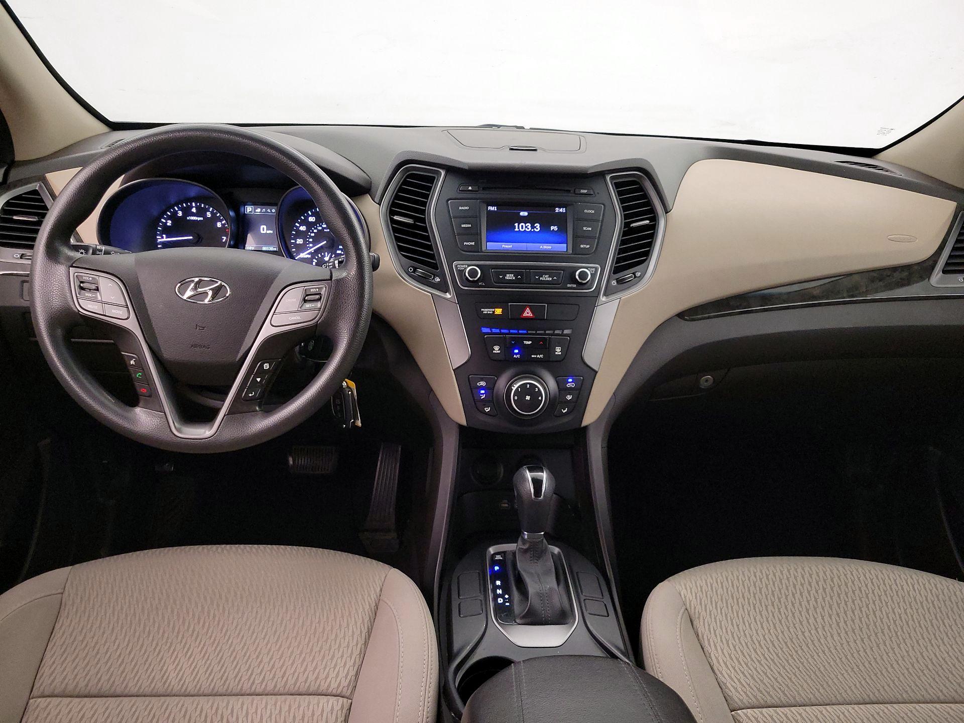 Thumbnail: 2017 Hyundai Santa Fe - 9