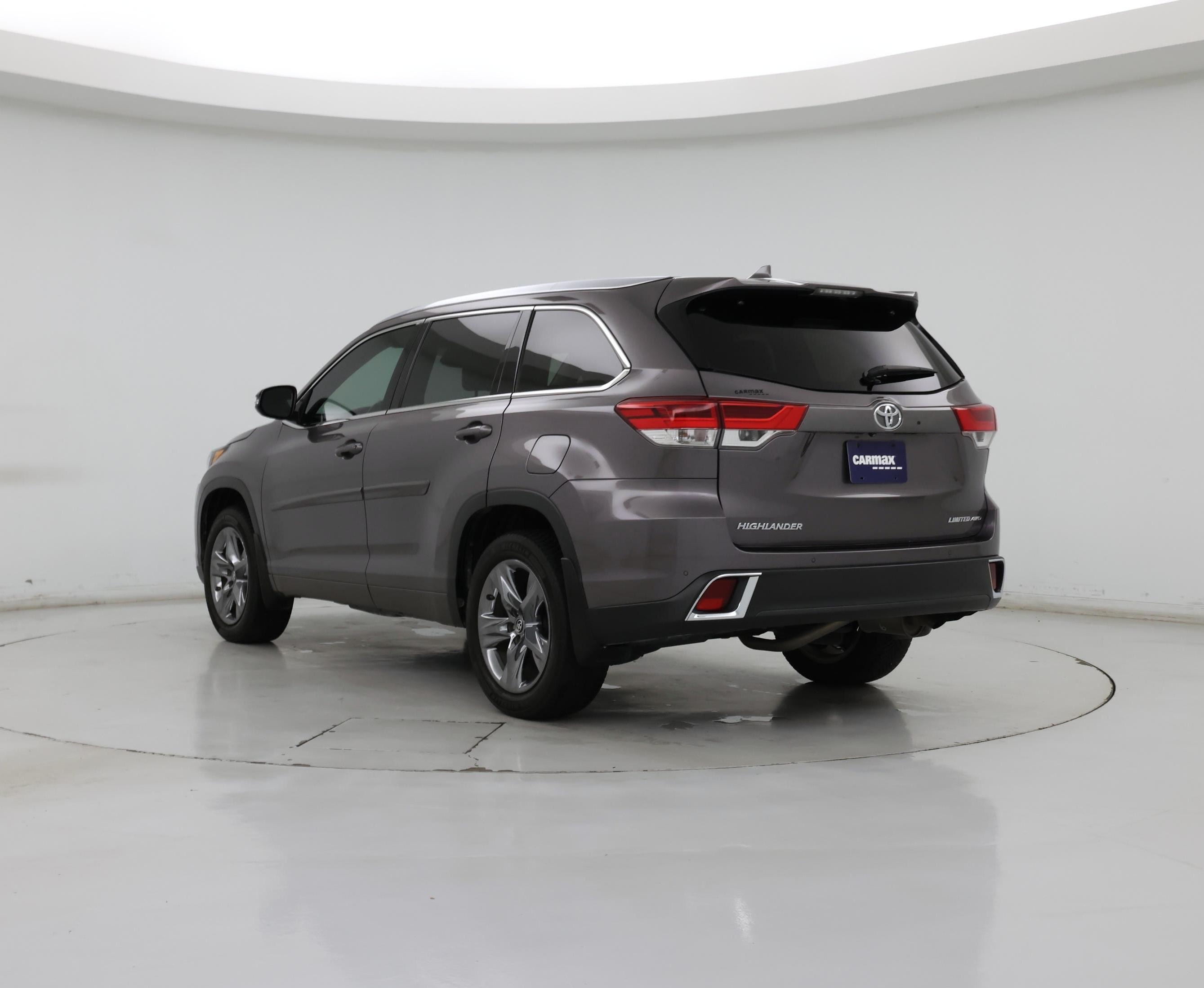 Thumbnail: 2019 Toyota Highlander - 2