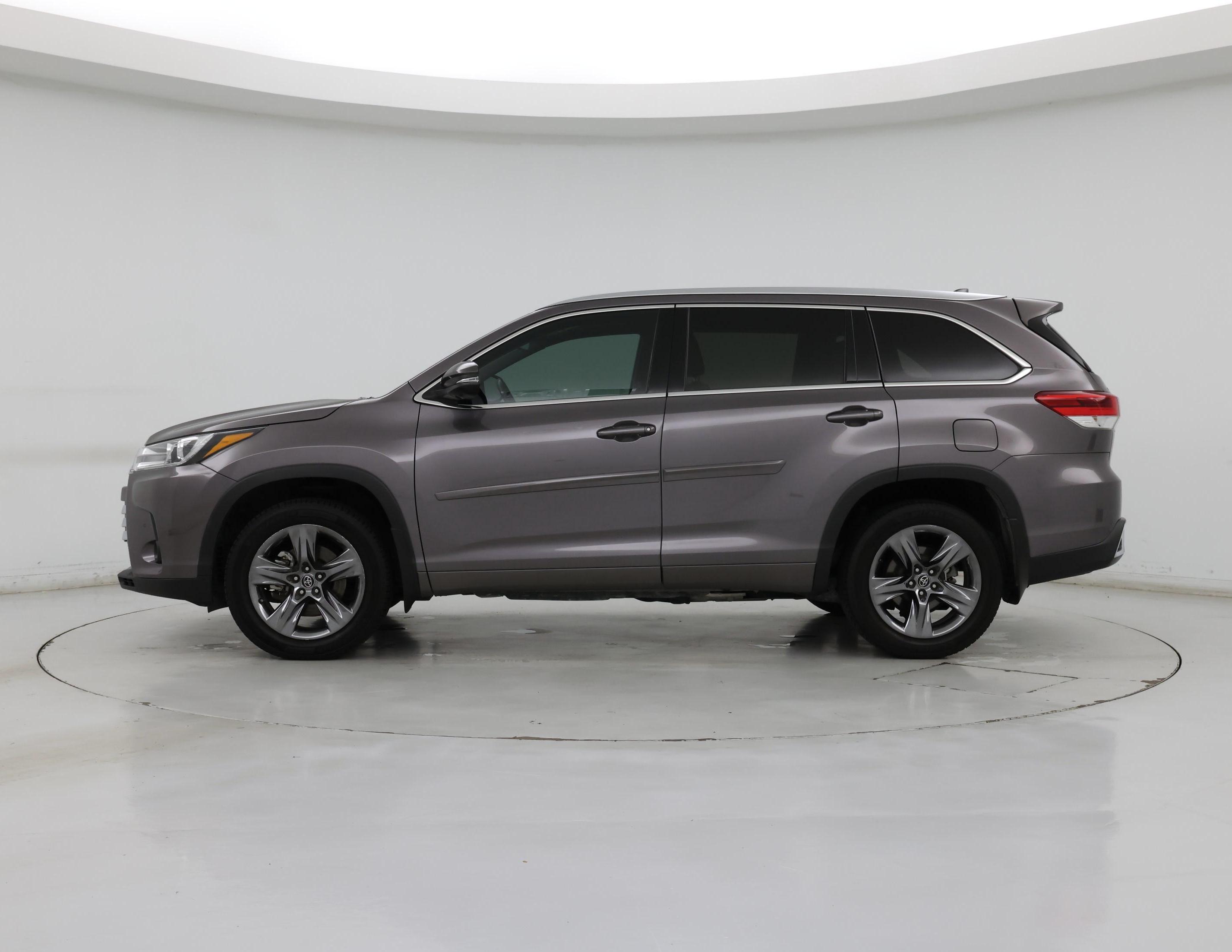 Thumbnail: 2019 Toyota Highlander - 3