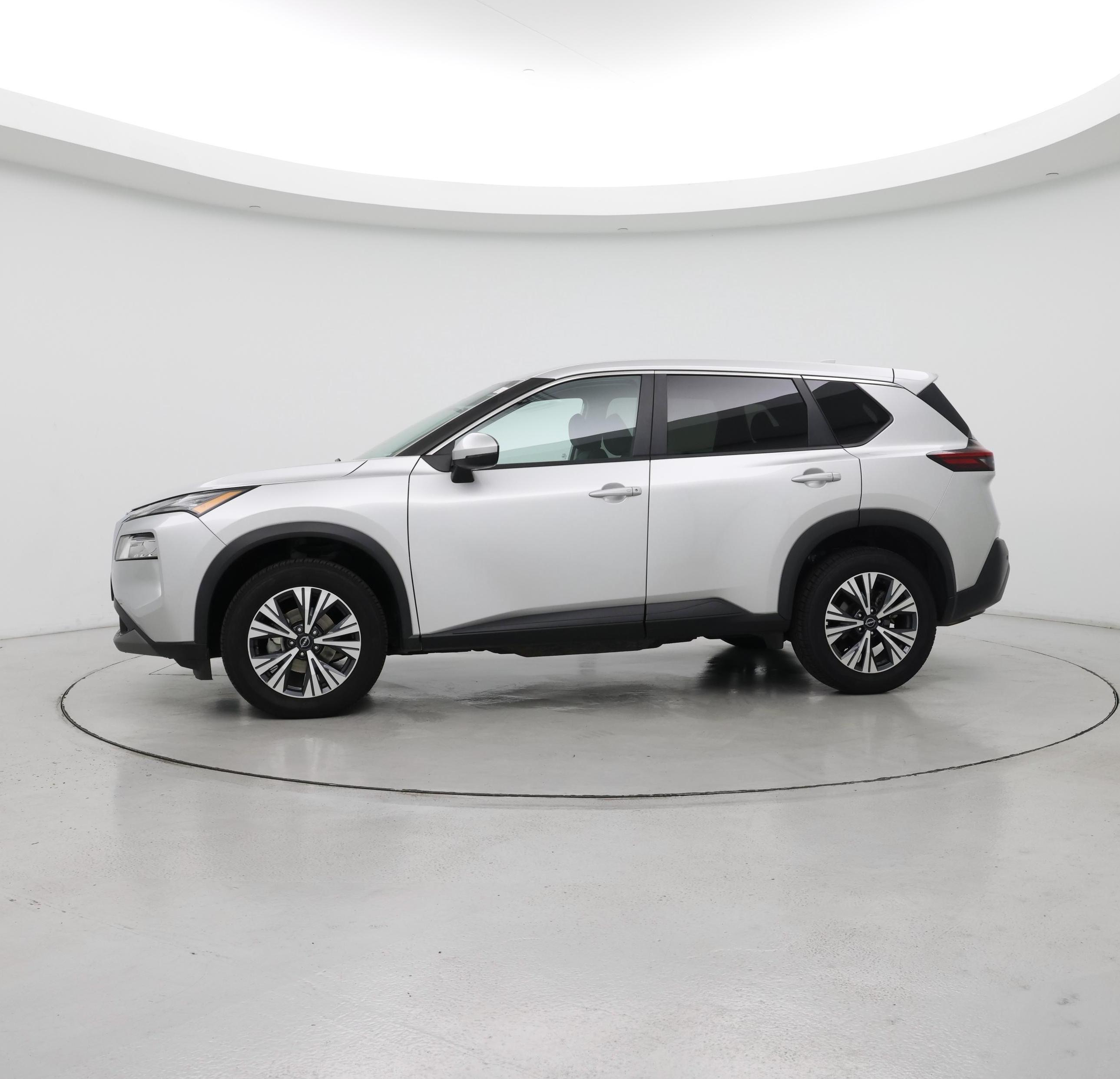 Thumbnail: 2022 Nissan Rogue - 3