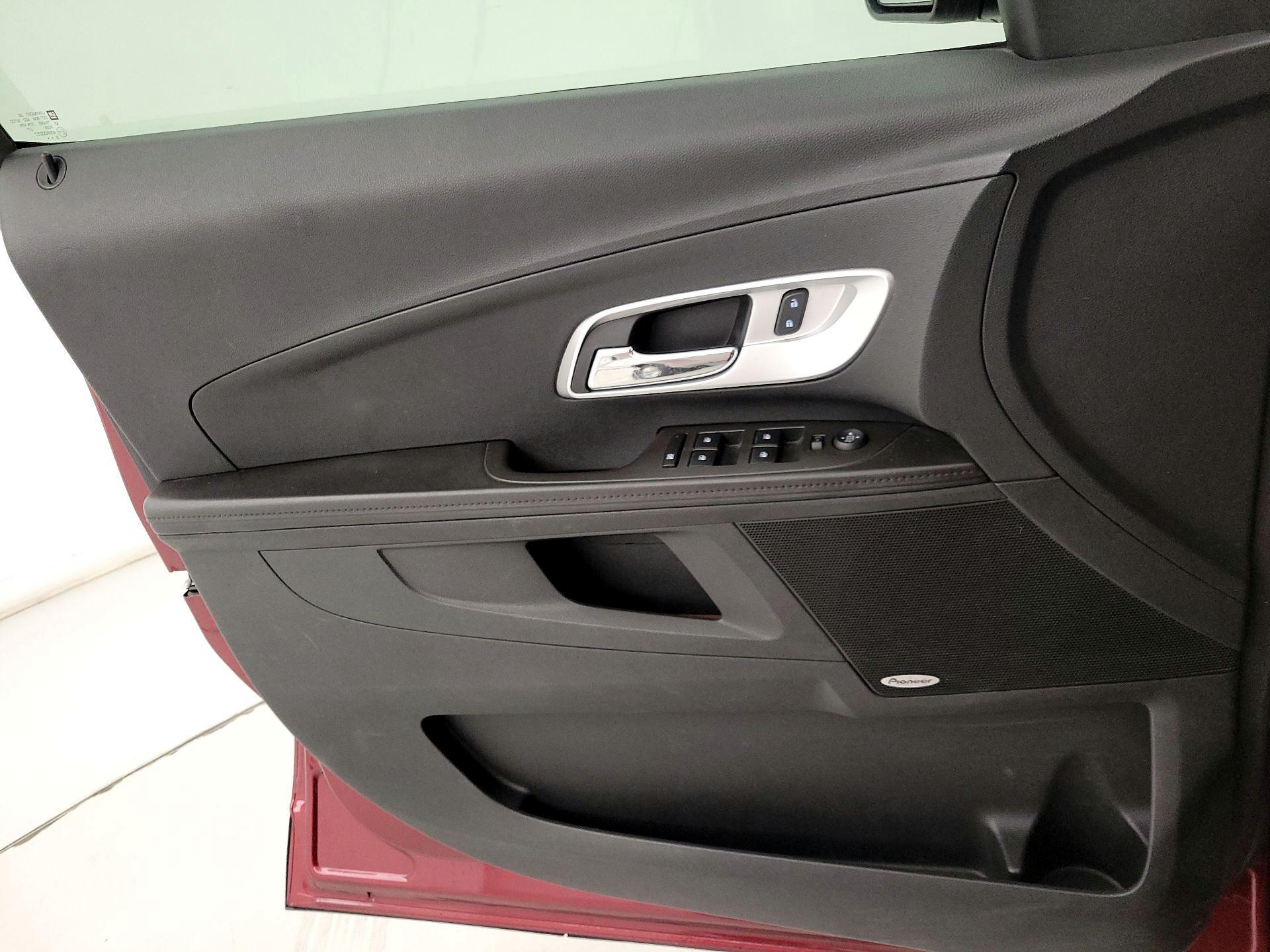 Thumbnail: 2016 Chevrolet Equinox - 12