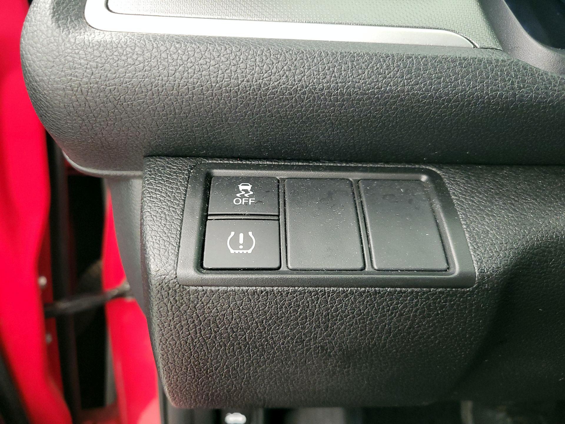 Thumbnail: 2016 Honda Civic - 13