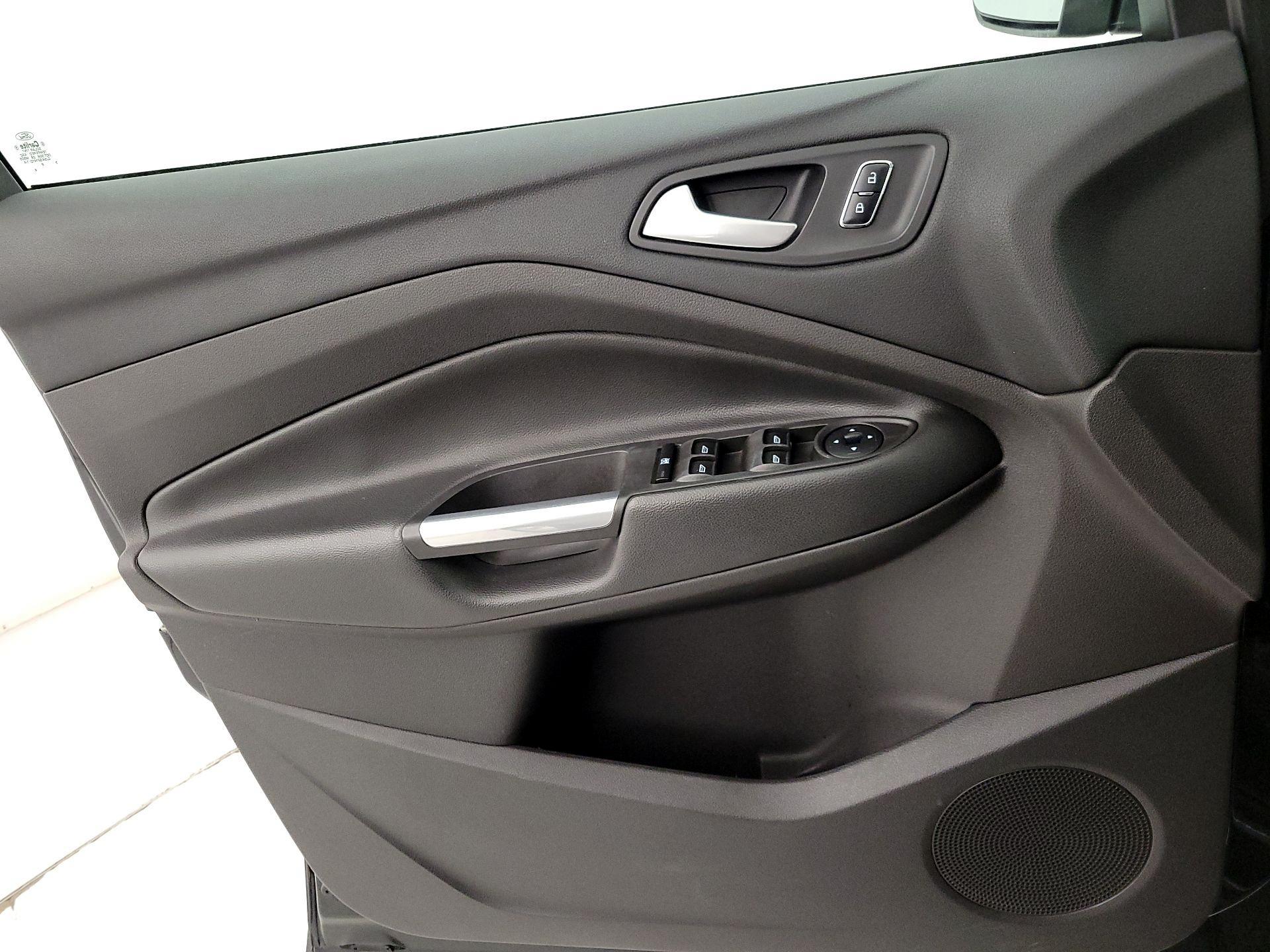 Thumbnail: 2015 Ford Escape - 12