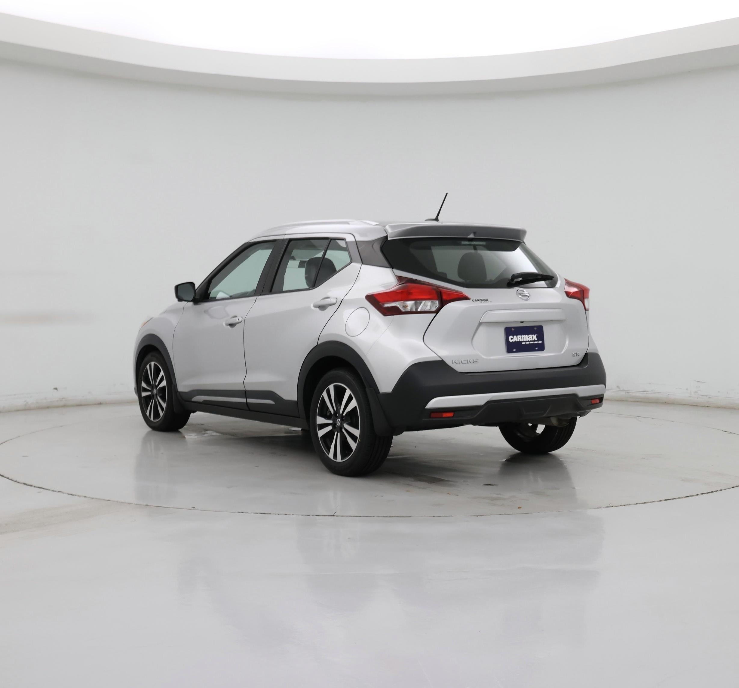Thumbnail: 2019 Nissan Kicks - 2