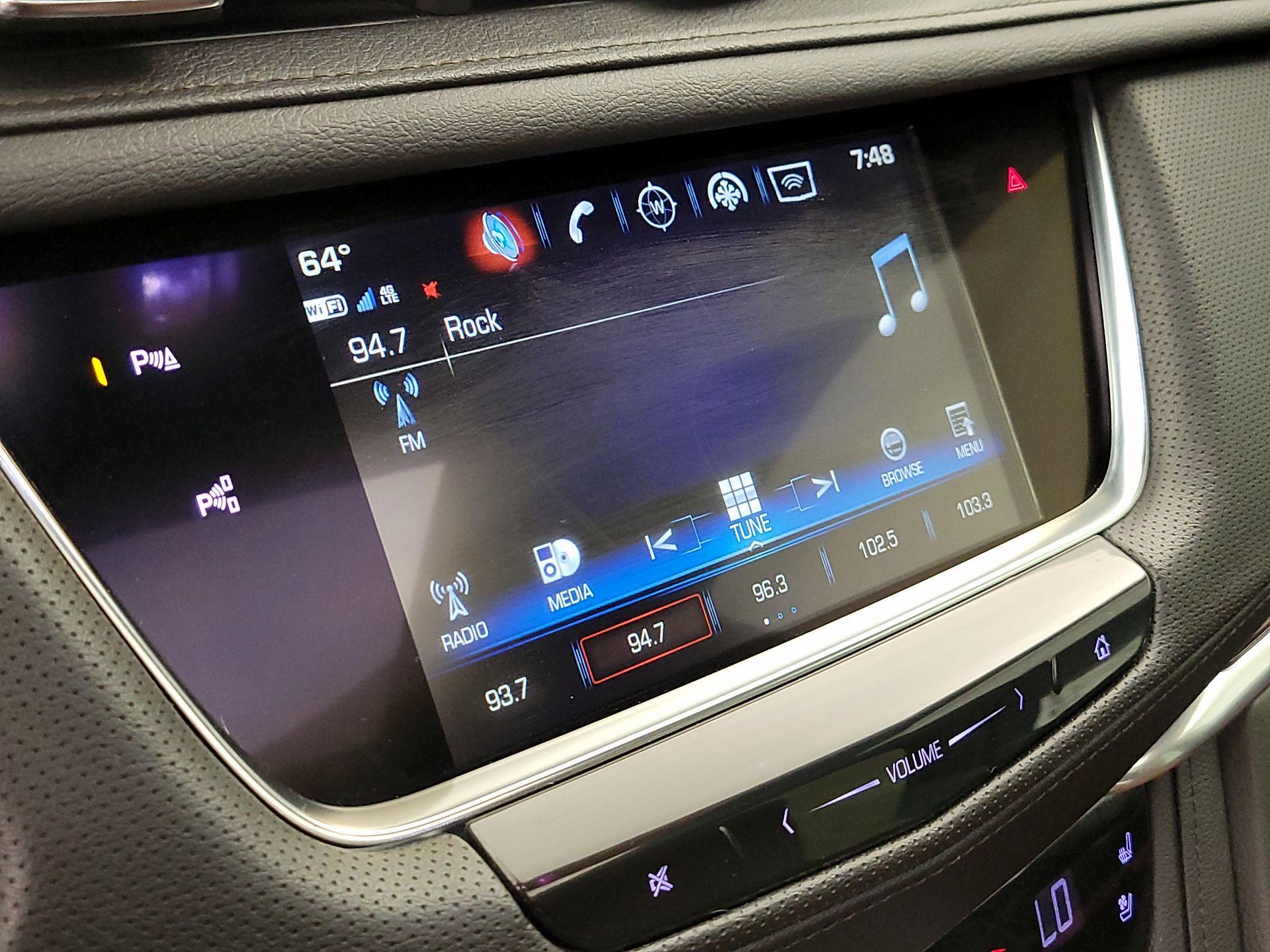 Thumbnail: 2019 Cadillac XT5 - 16