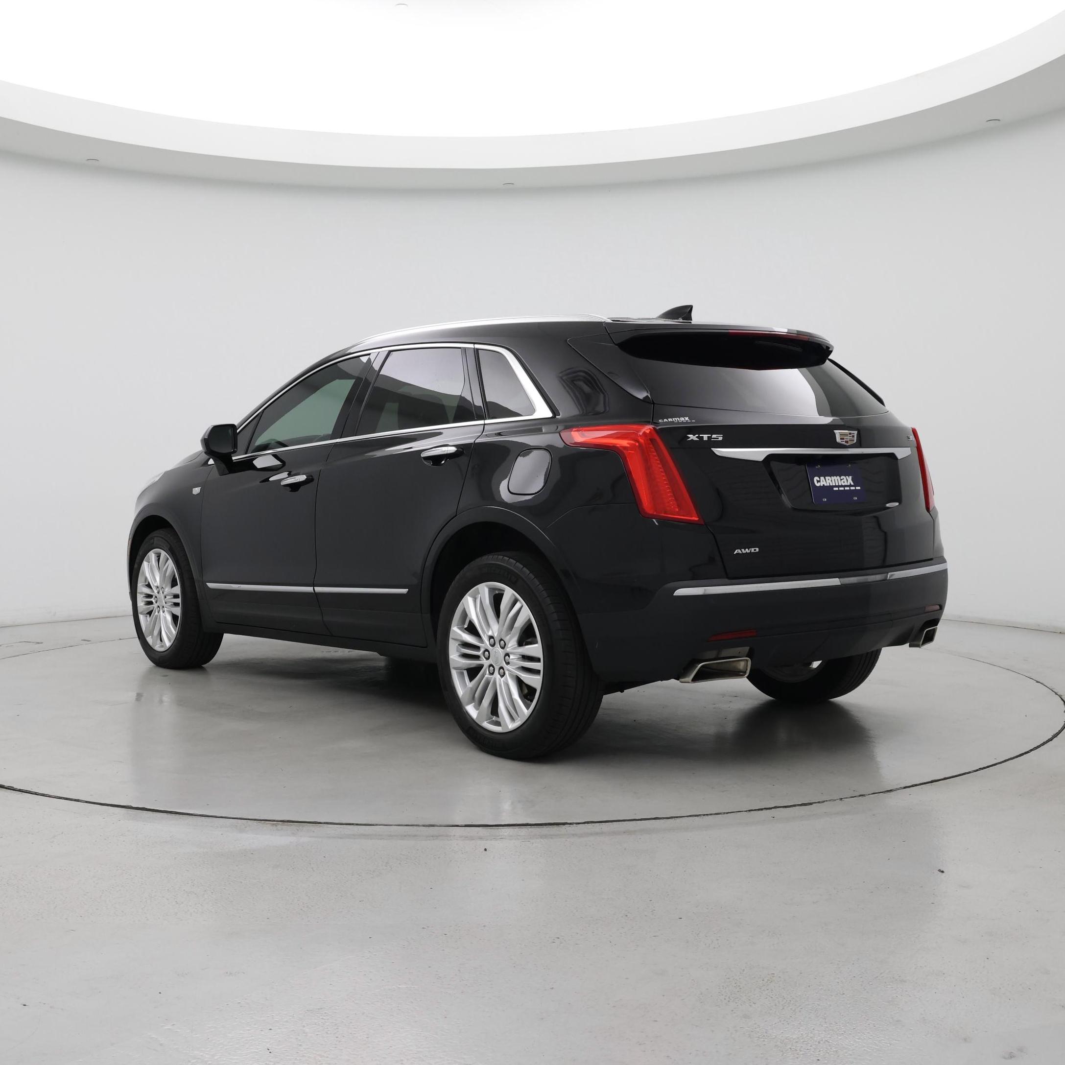 Thumbnail: 2019 Cadillac XT5 - 2