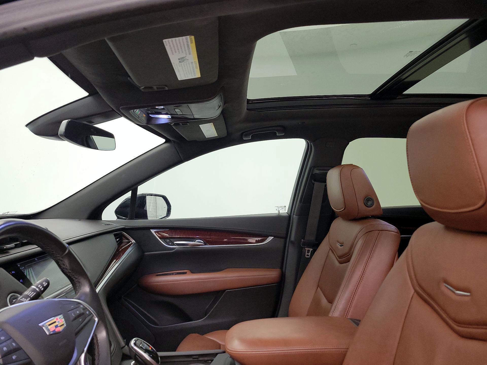Thumbnail: 2019 Cadillac XT5 - 20