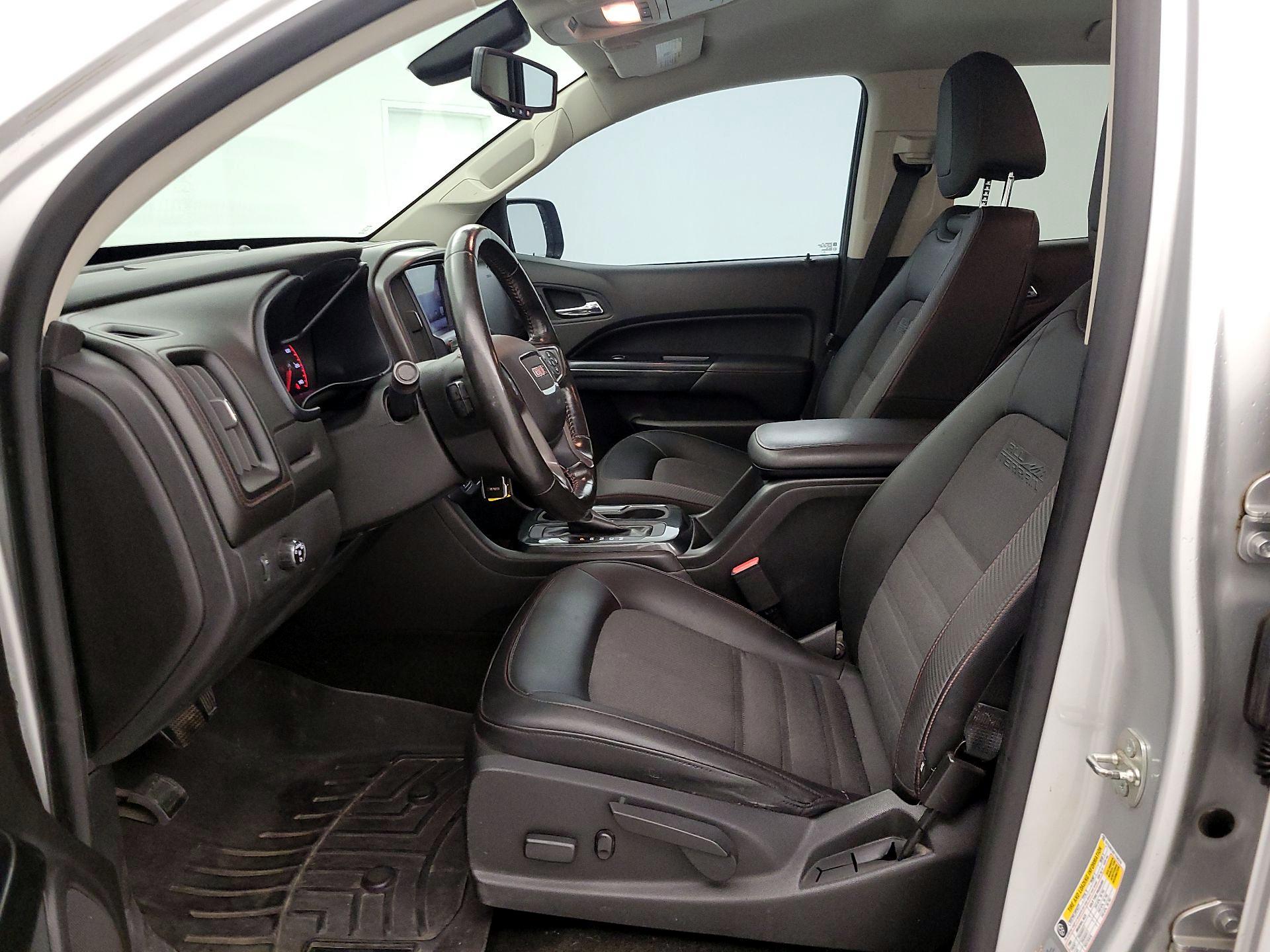 Thumbnail: 2015 GMC Canyon - 11