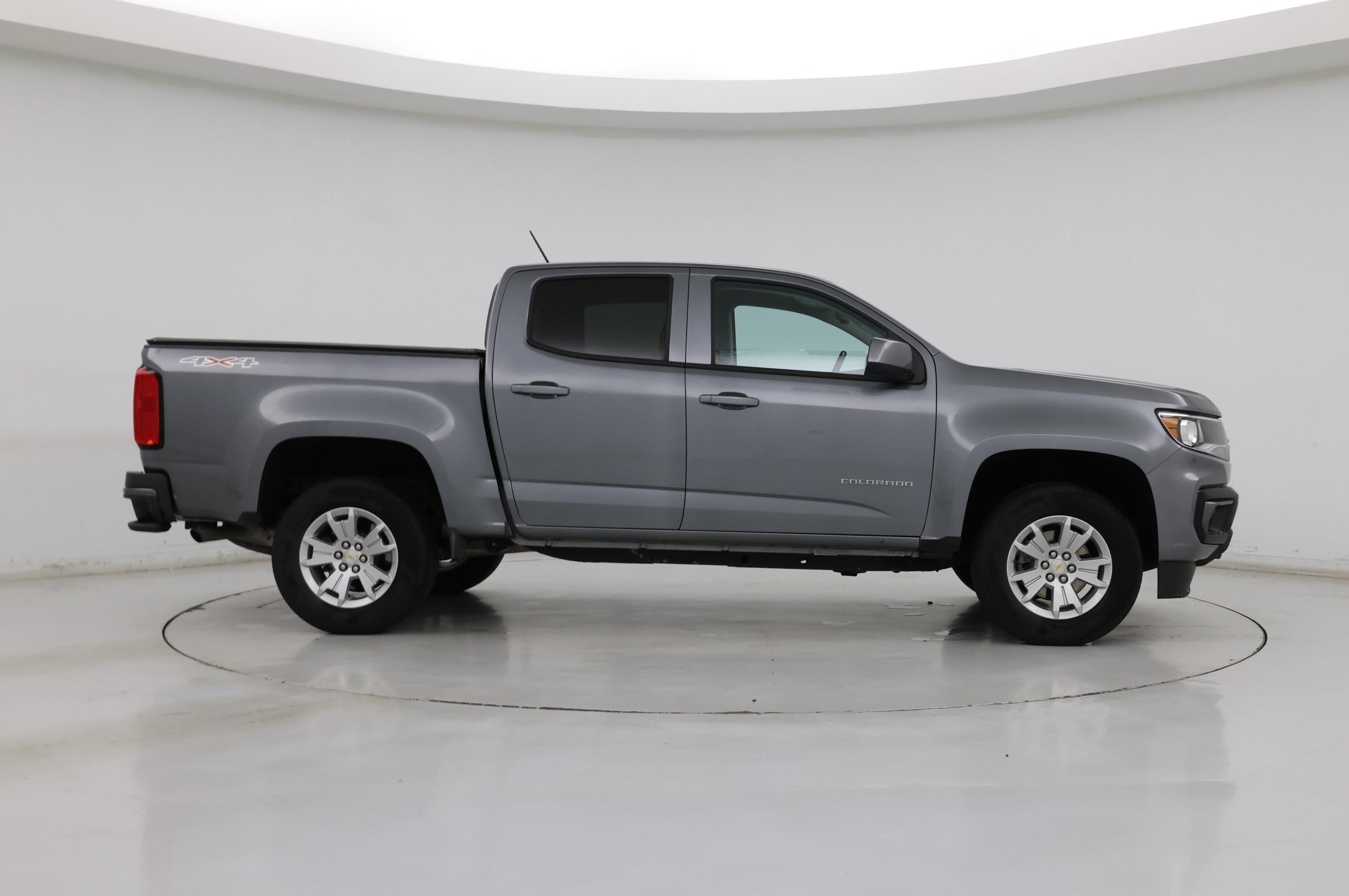 Thumbnail: 2022 Chevrolet Colorado - 7