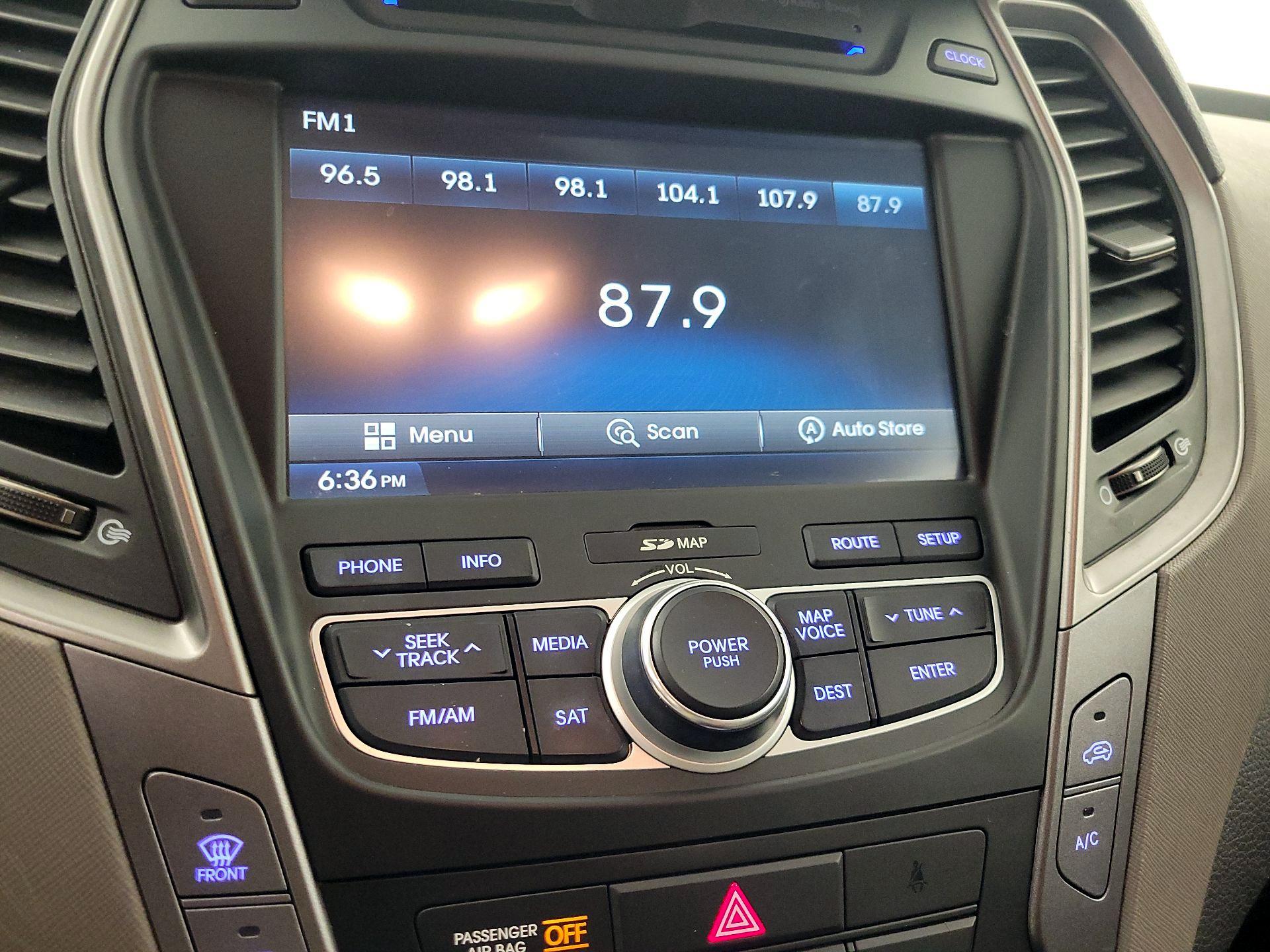 Thumbnail: 2014 Hyundai Santa Fe - 15