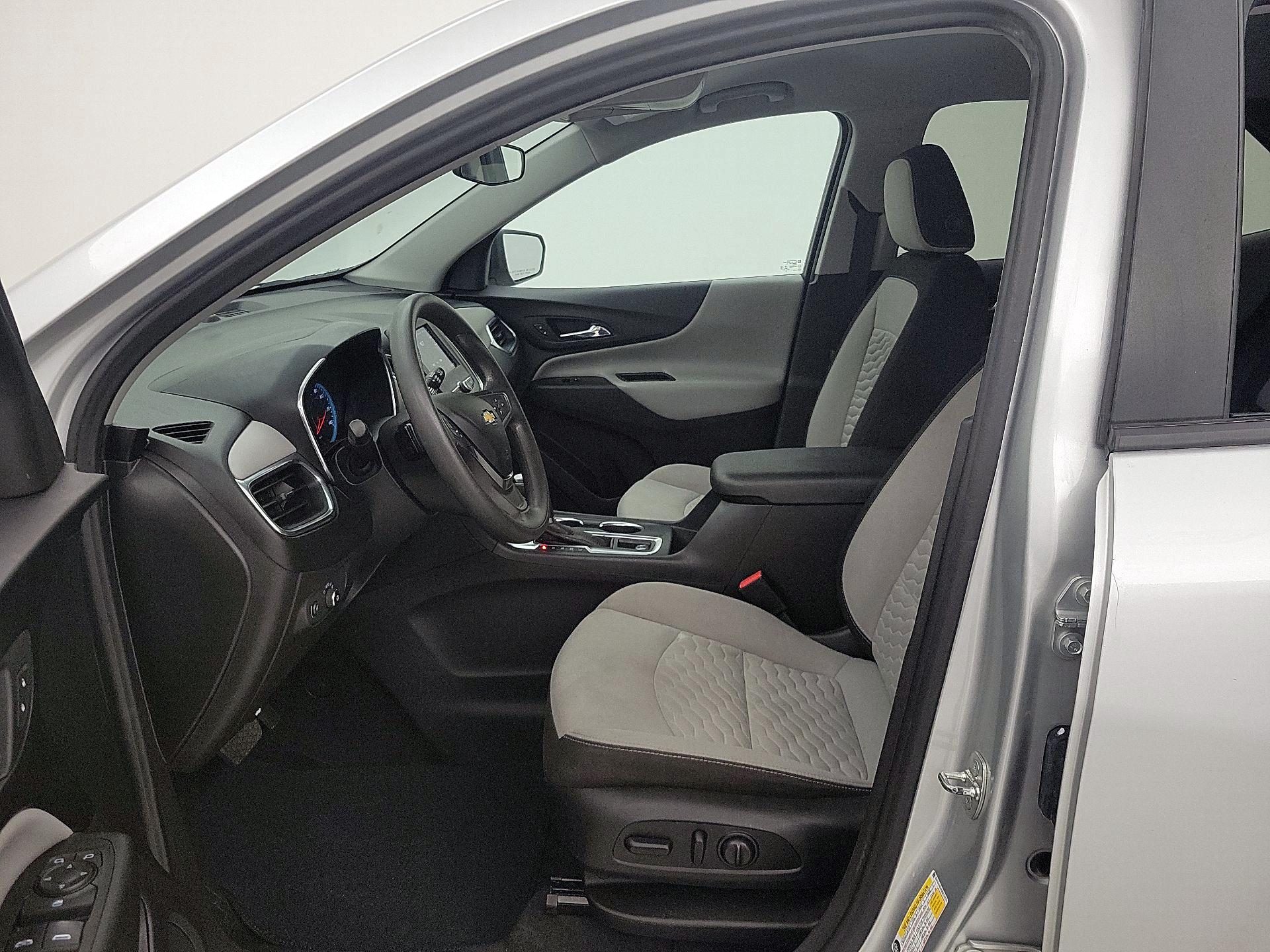 Thumbnail: 2021 Chevrolet Equinox - 11