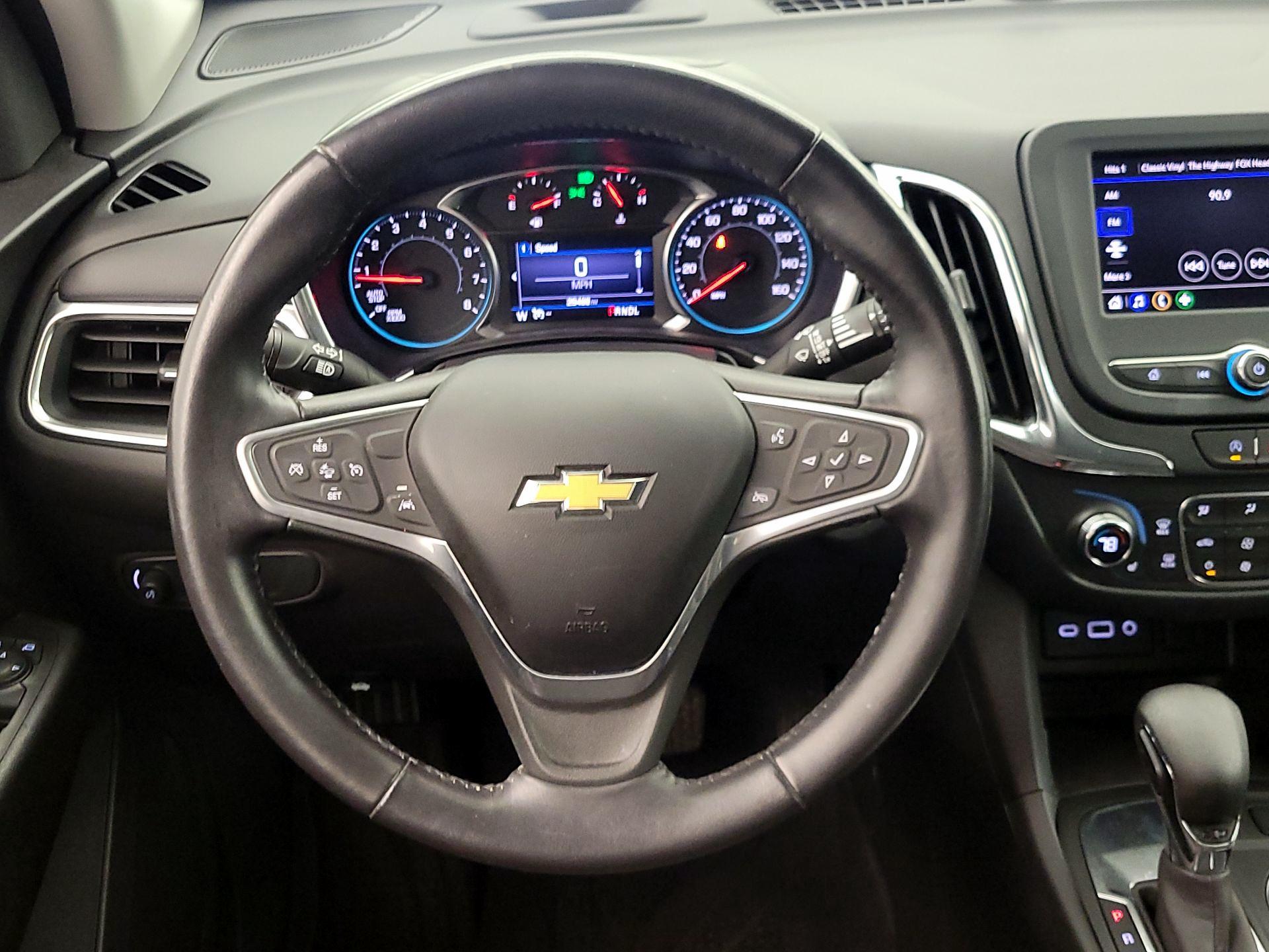 Thumbnail: 2022 Chevrolet Equinox - 10