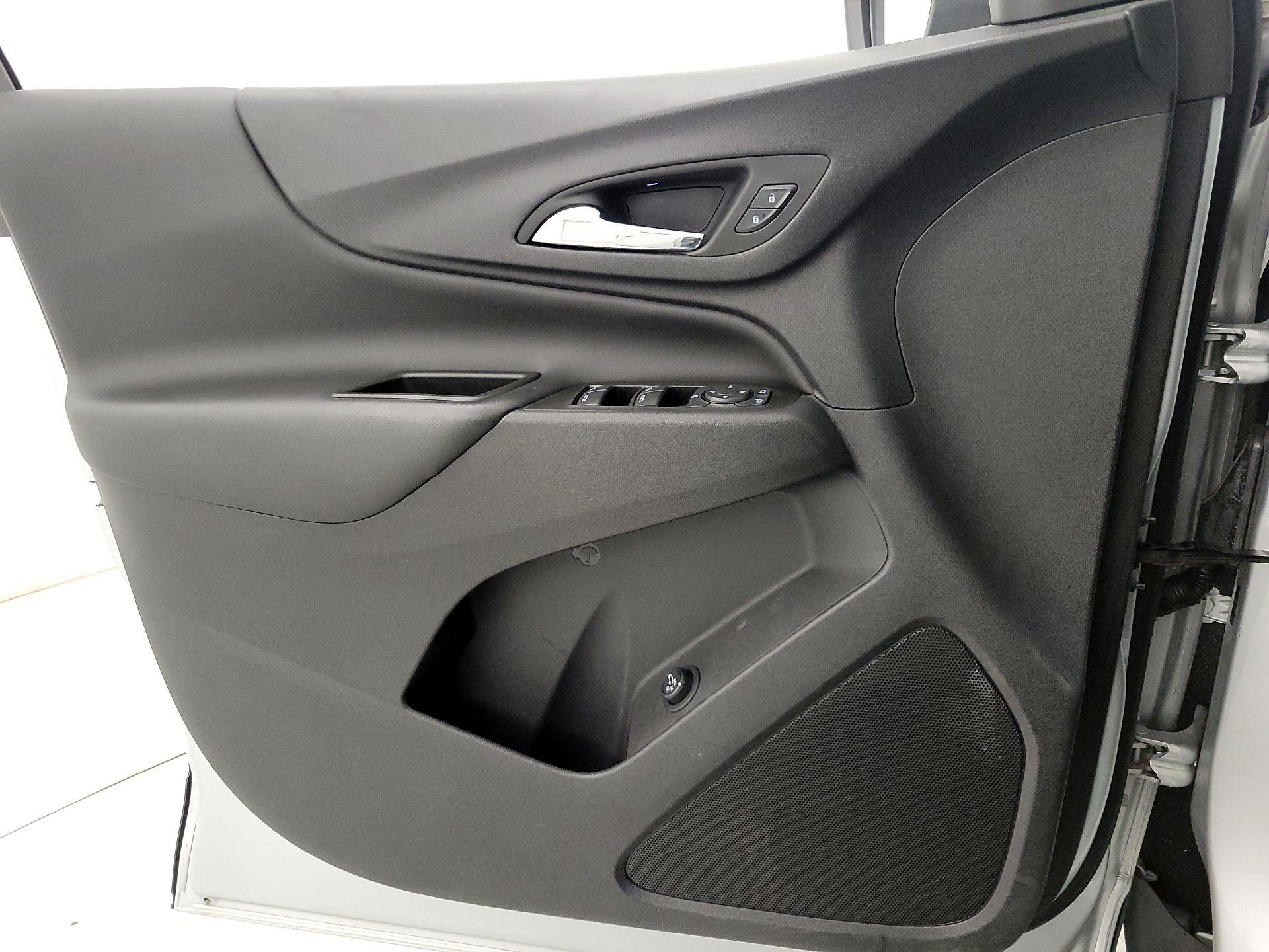Thumbnail: 2022 Chevrolet Equinox - 12