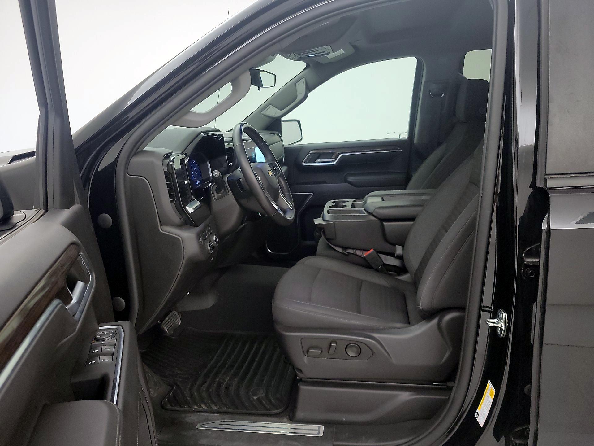 Thumbnail: 2022 Chevrolet Silverado 1500 - 11