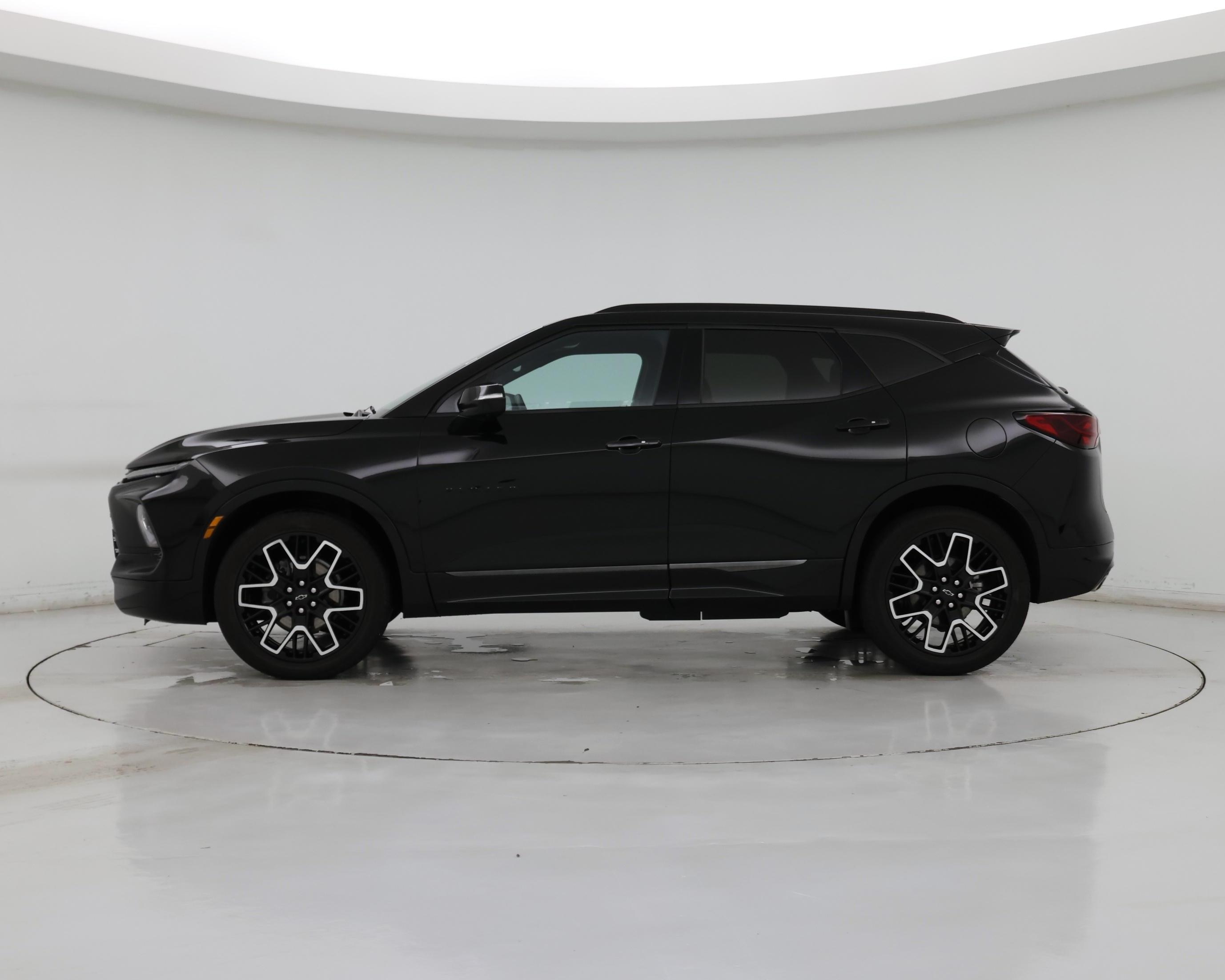 Thumbnail: 2023 Chevrolet Blazer - 3