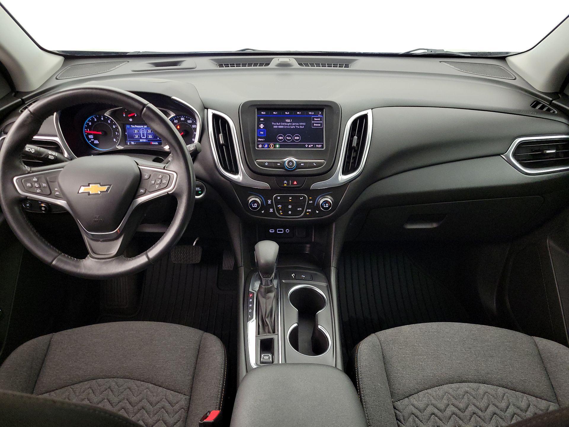Thumbnail: 2022 Chevrolet Equinox - 9