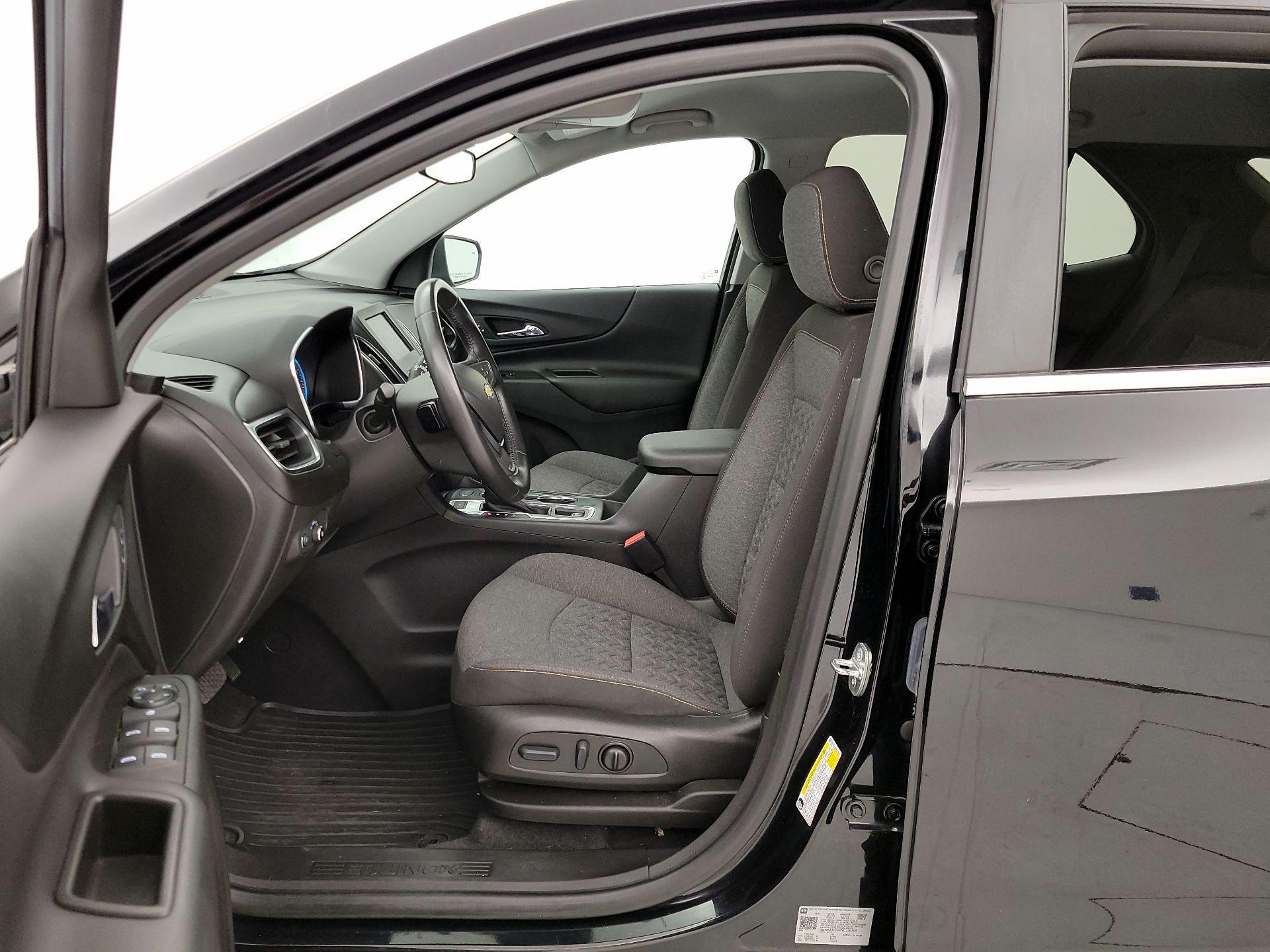 Thumbnail: 2022 Chevrolet Equinox - 11