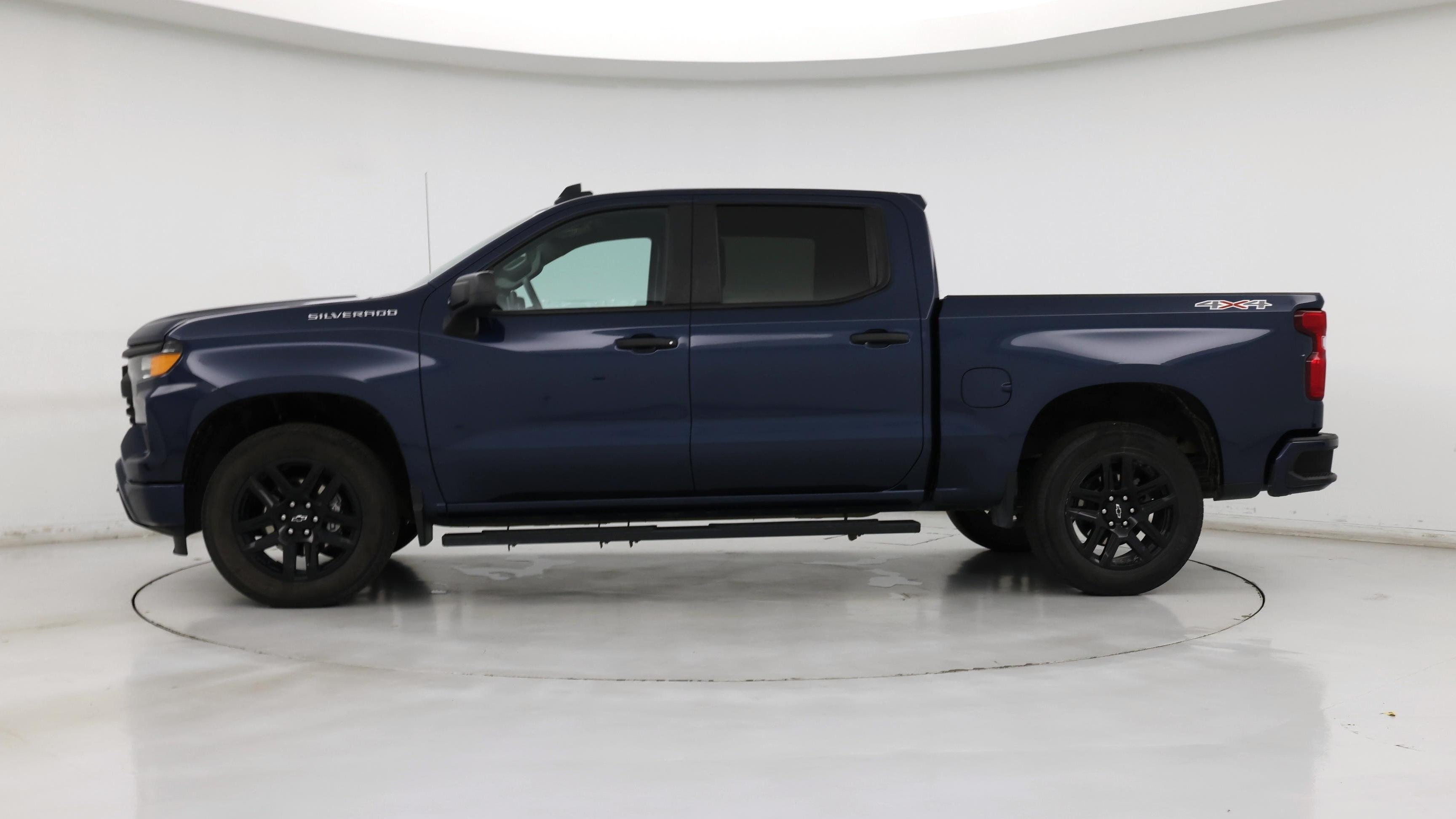 Thumbnail: 2023 Chevrolet Silverado 1500 - 3