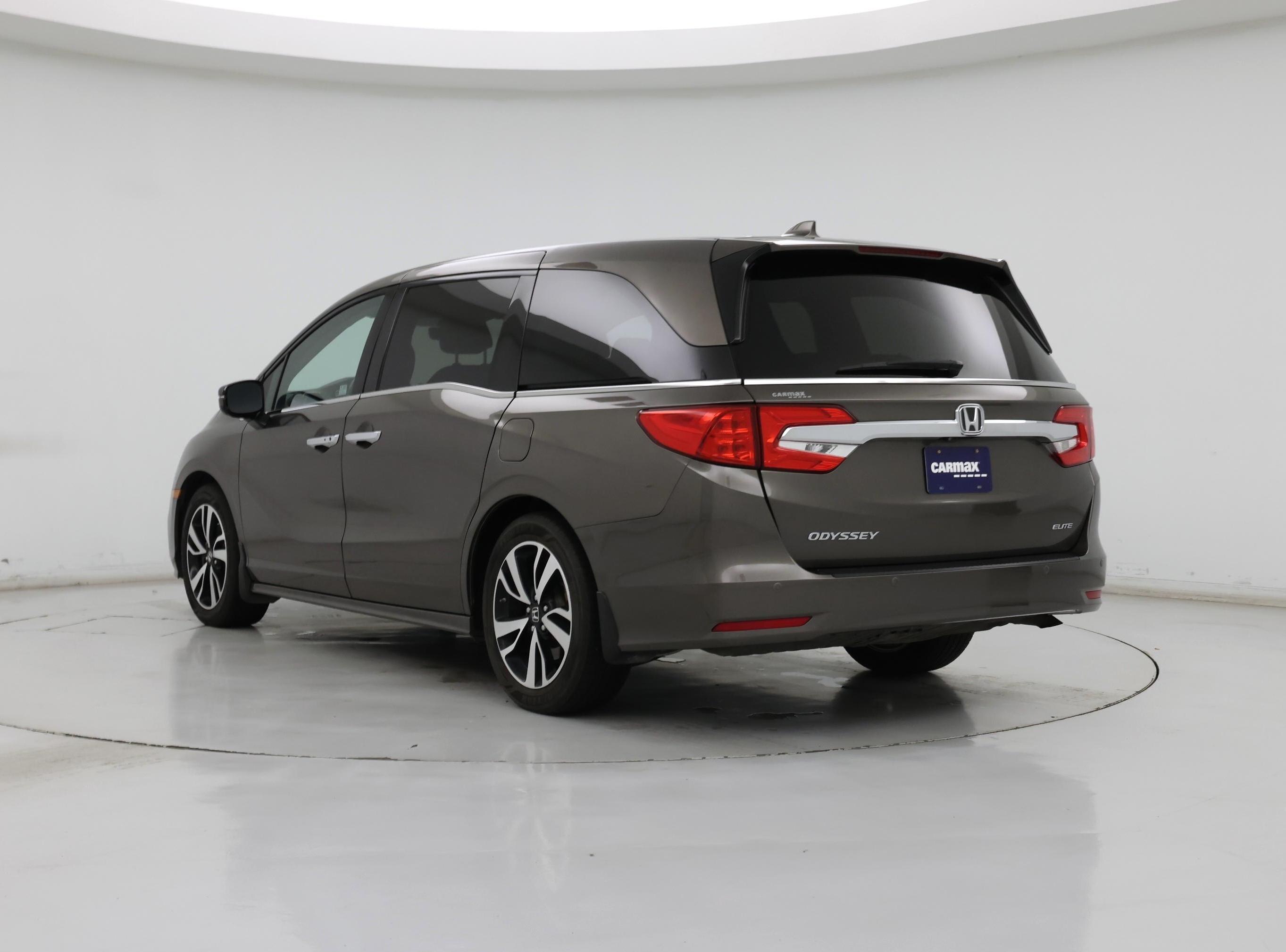 Thumbnail: 2019 Honda Odyssey - 2