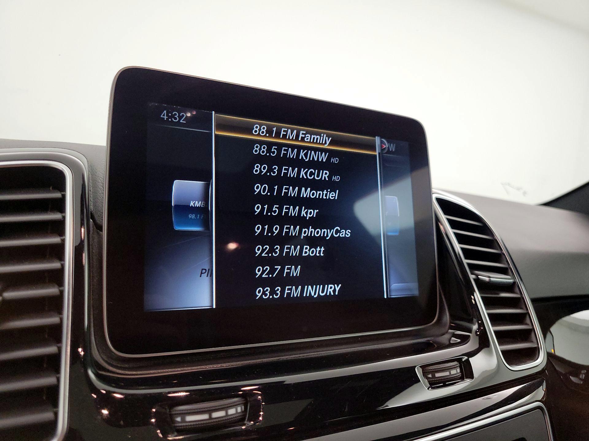 Thumbnail: 2017 Mercedes-Benz GLE - 16