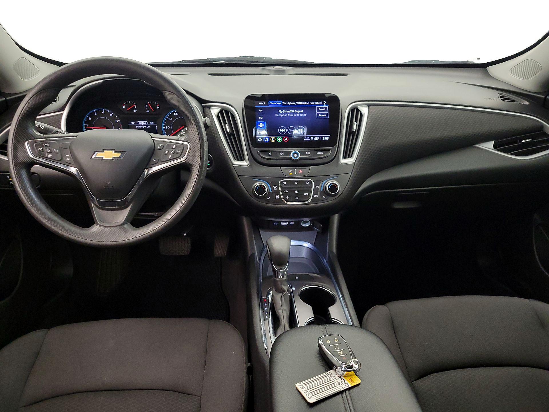 Thumbnail: 2023 Chevrolet Malibu - 9