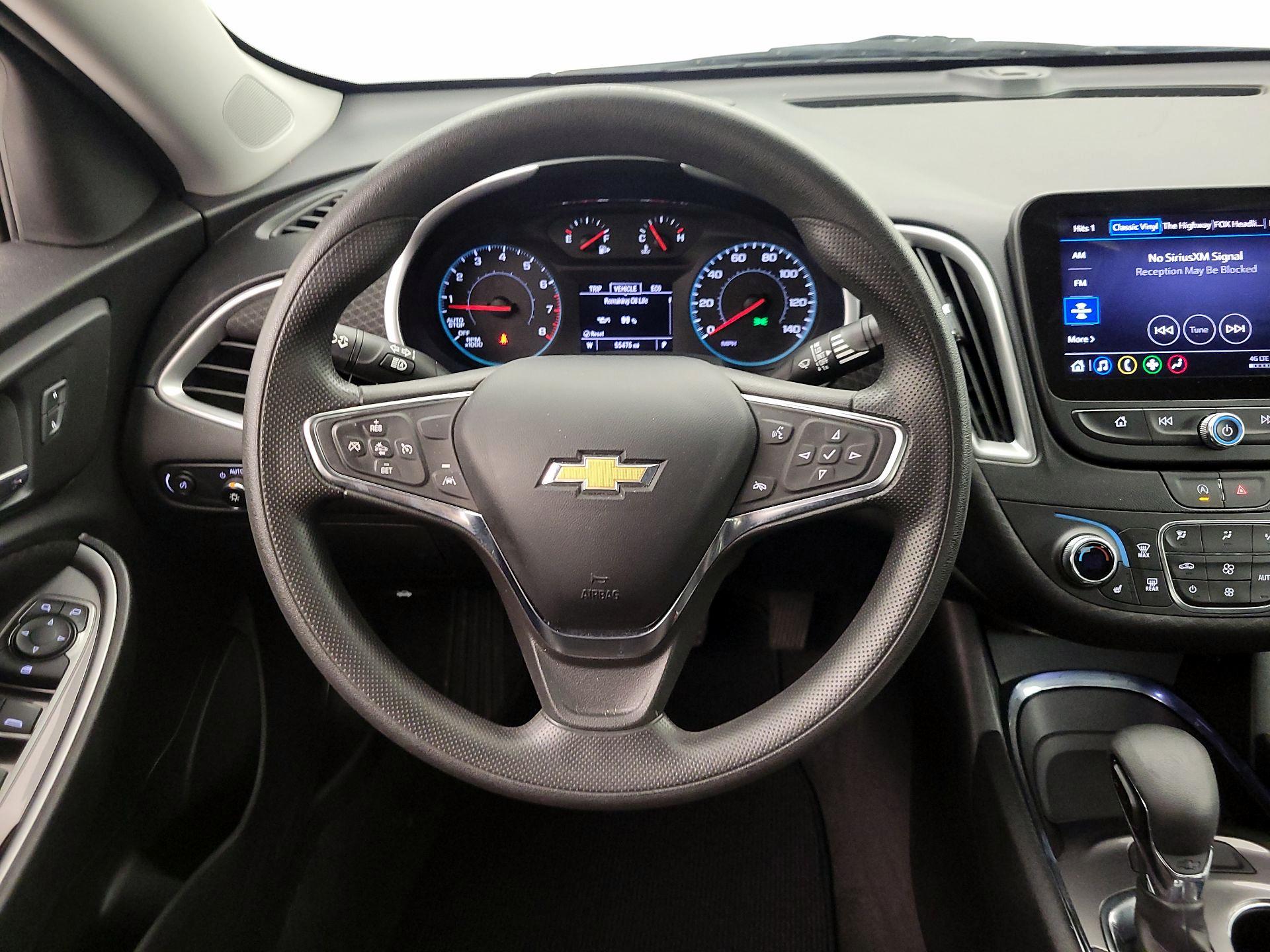 Thumbnail: 2023 Chevrolet Malibu - 10