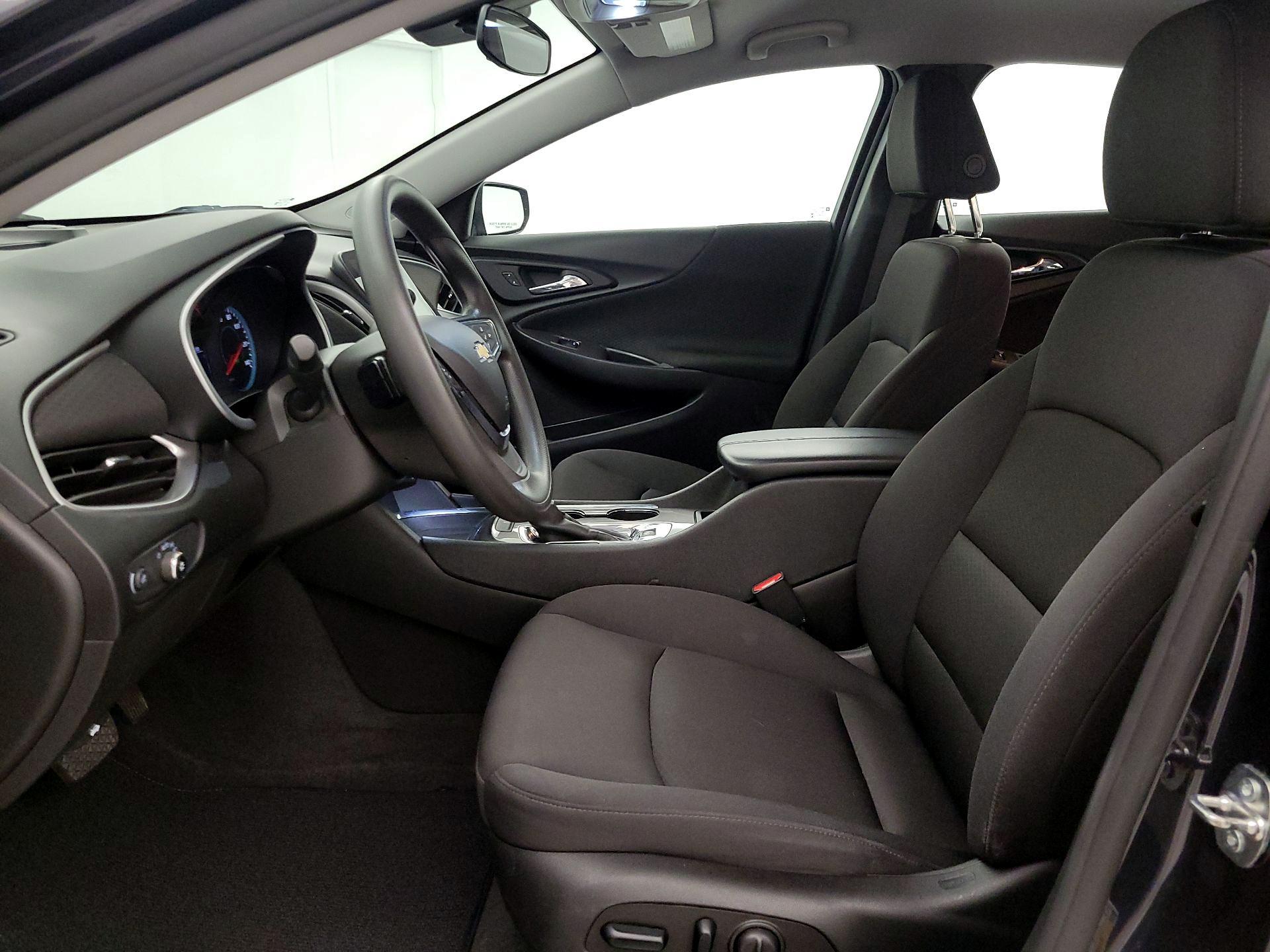 Thumbnail: 2023 Chevrolet Malibu - 11