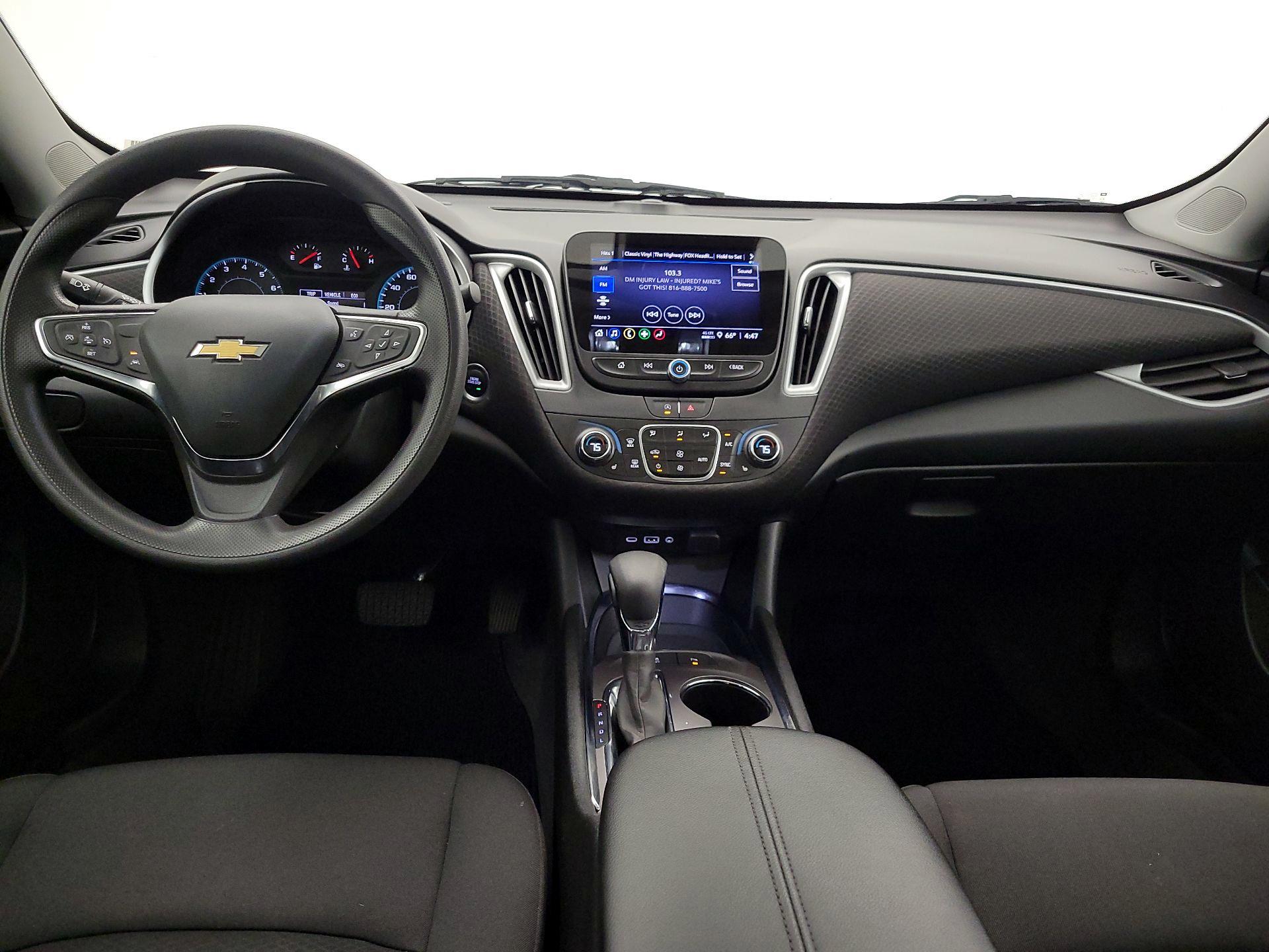 Thumbnail: 2024 Chevrolet Malibu - 9
