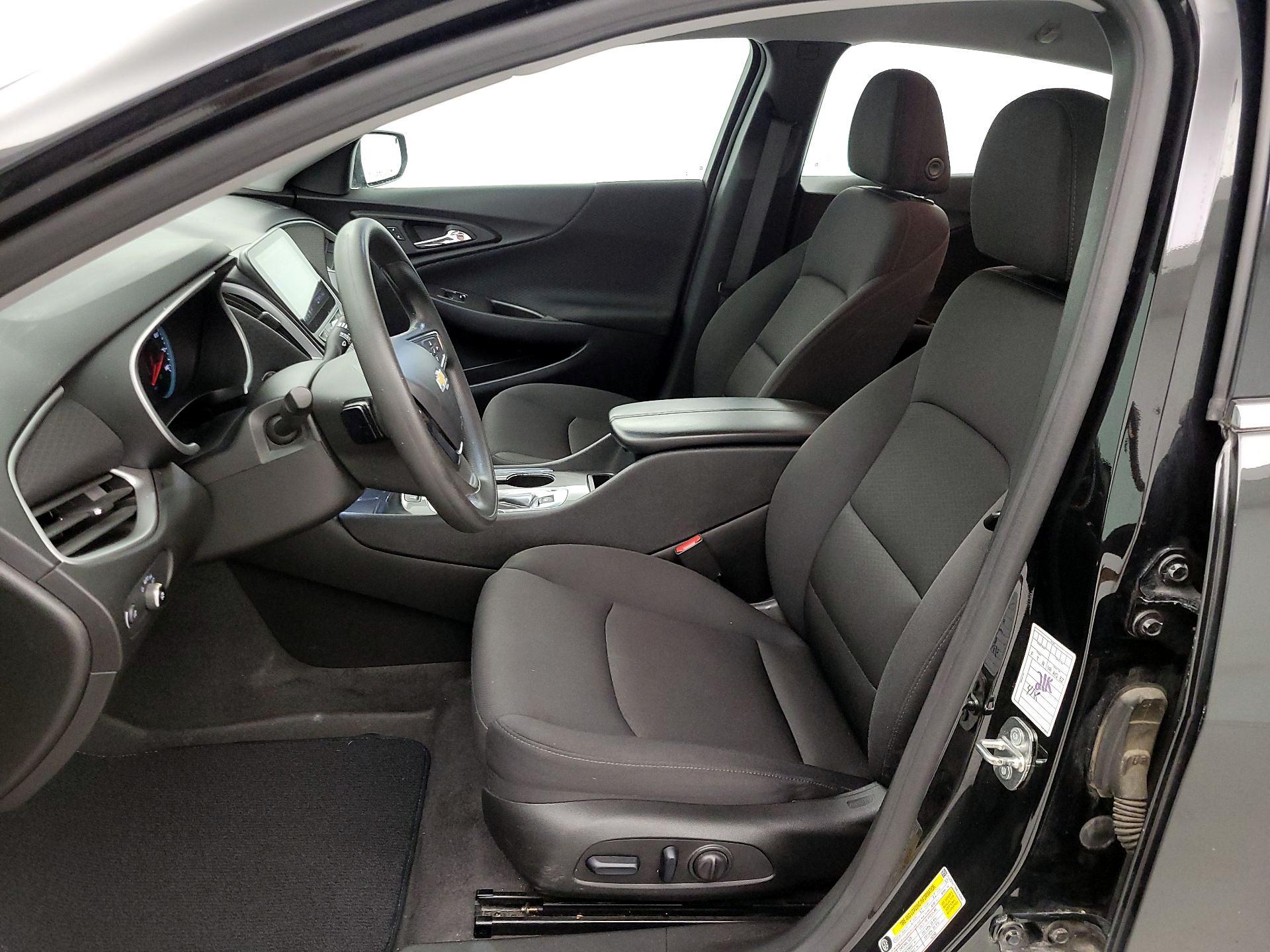 Thumbnail: 2024 Chevrolet Malibu - 11