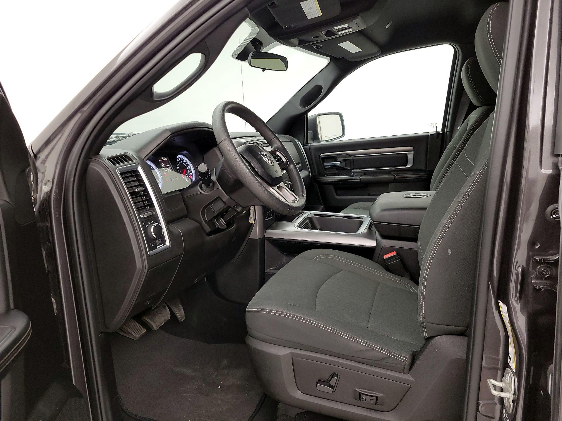 Thumbnail: 2023 RAM 1500 Classic - 11