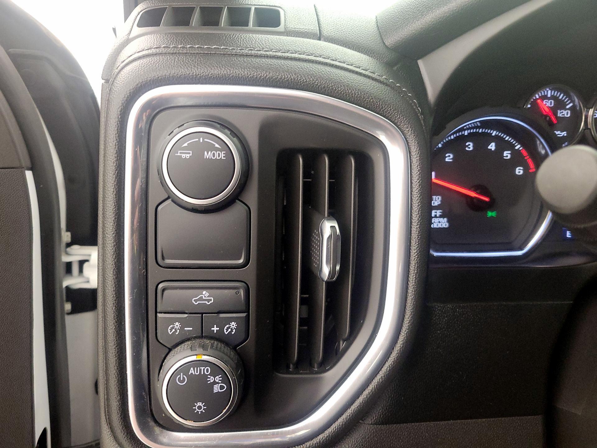 Thumbnail: 2021 Chevrolet Silverado 1500 - 13