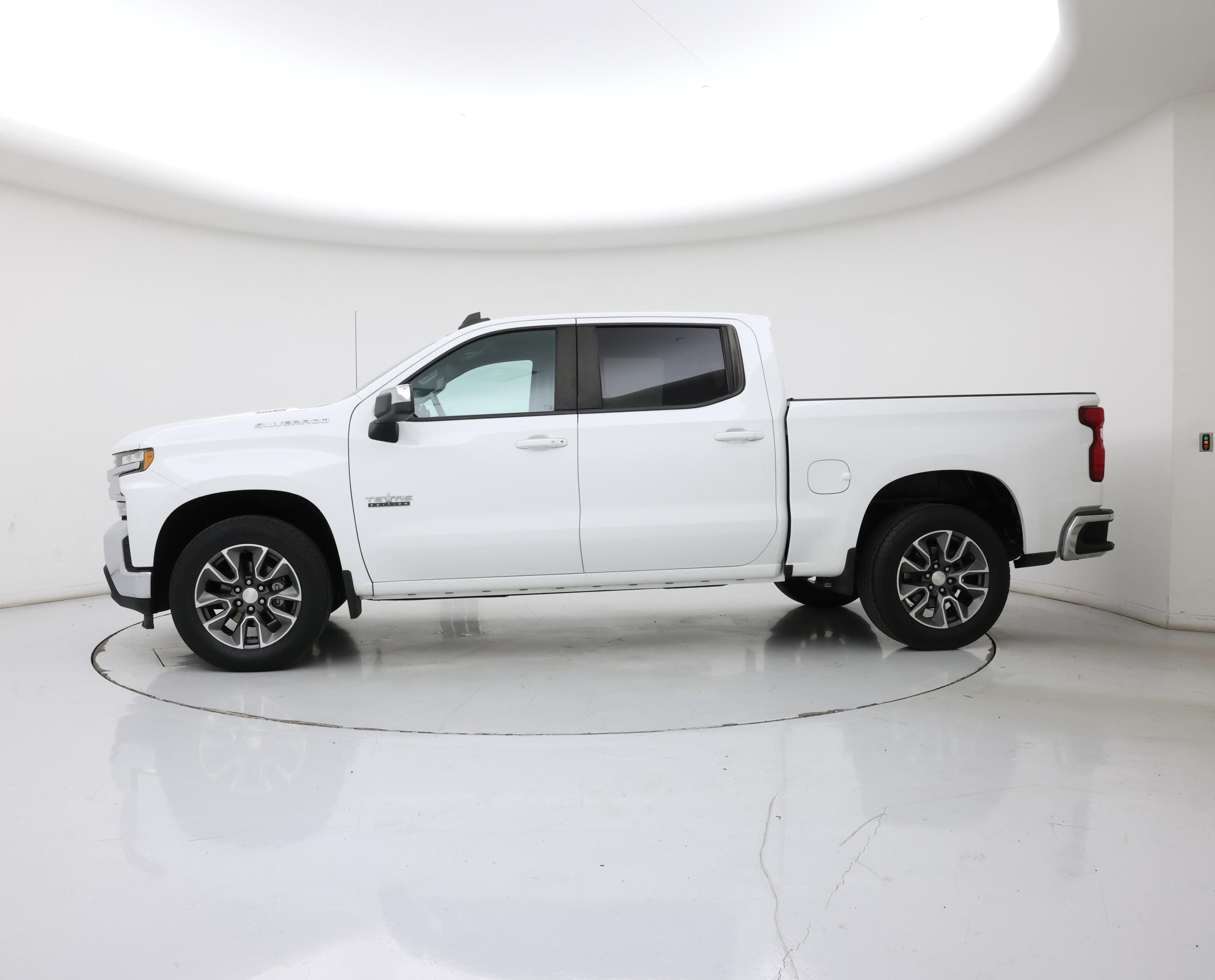 Thumbnail: 2021 Chevrolet Silverado 1500 - 3