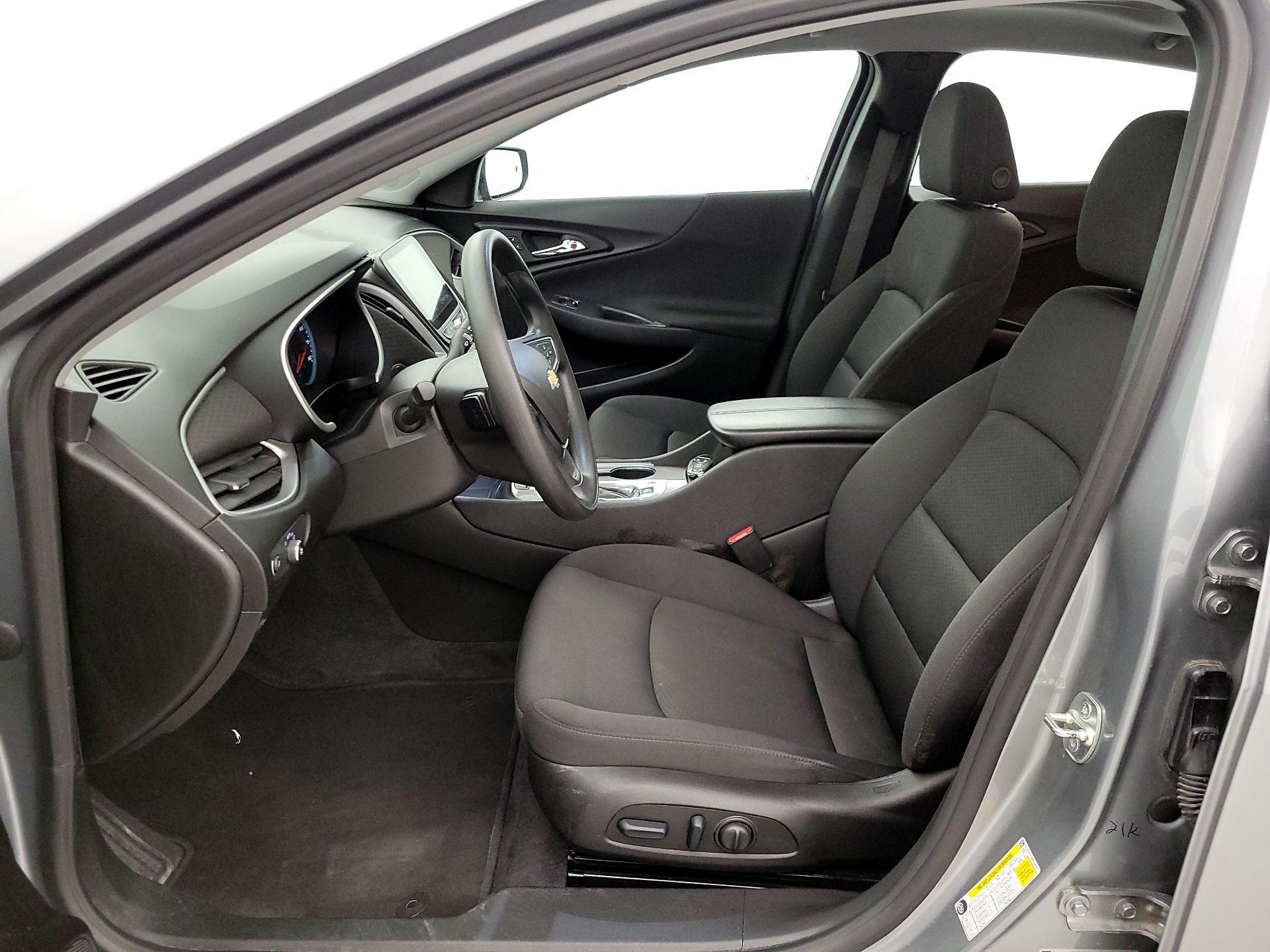 Thumbnail: 2024 Chevrolet Malibu - 11
