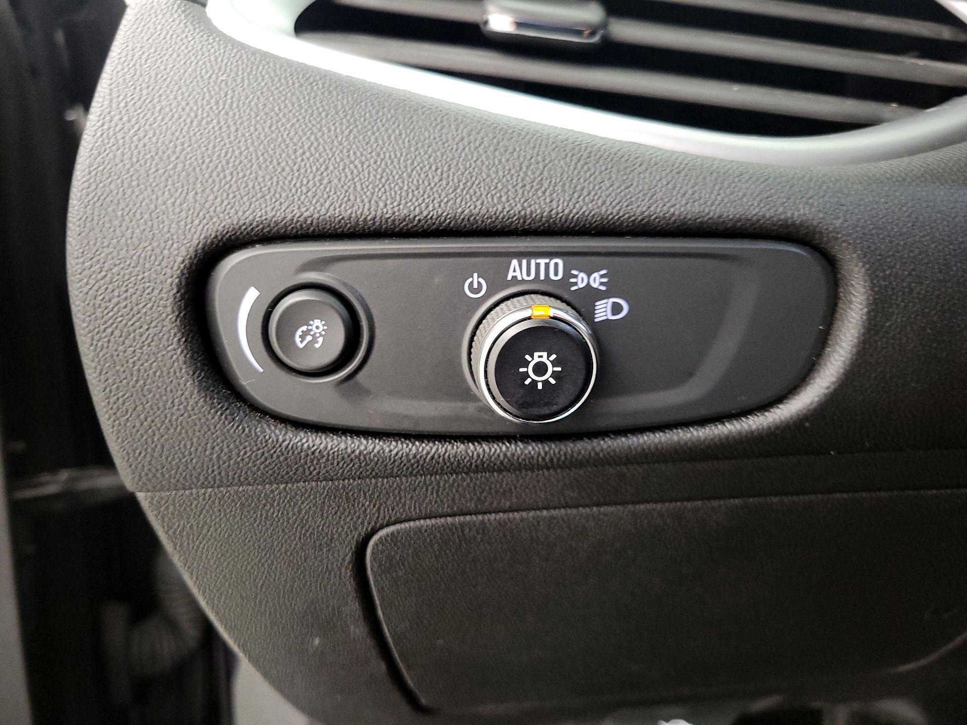 Thumbnail: 2023 Chevrolet Malibu - 13