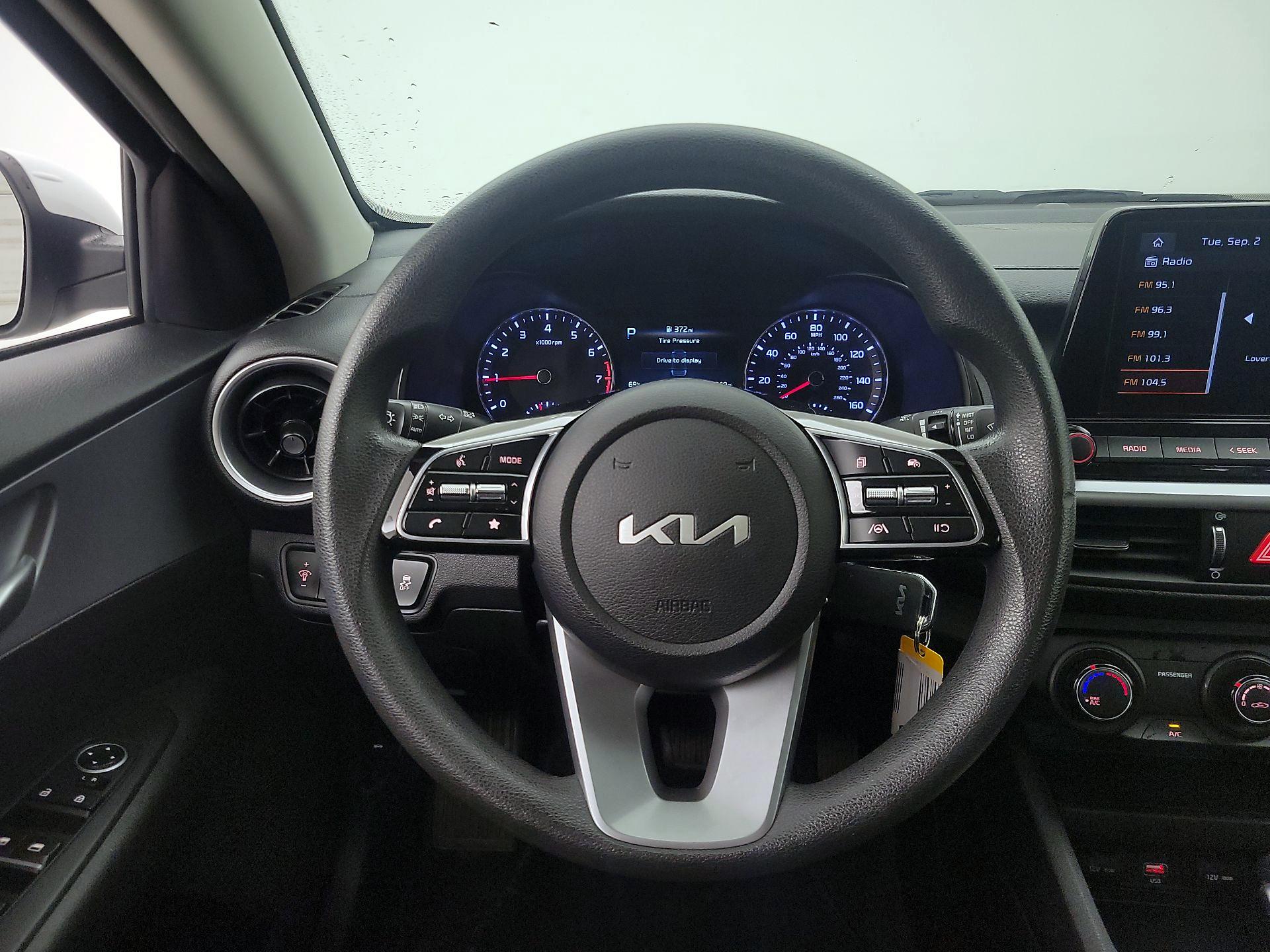 Thumbnail: 2023 Kia Forte - 10