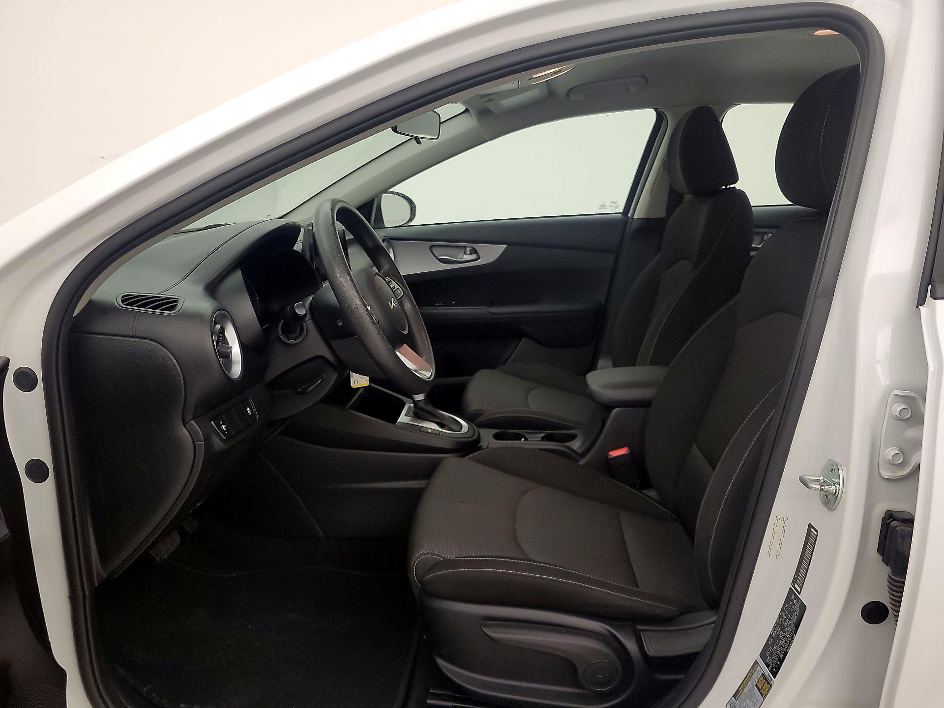Thumbnail: 2023 Kia Forte - 11