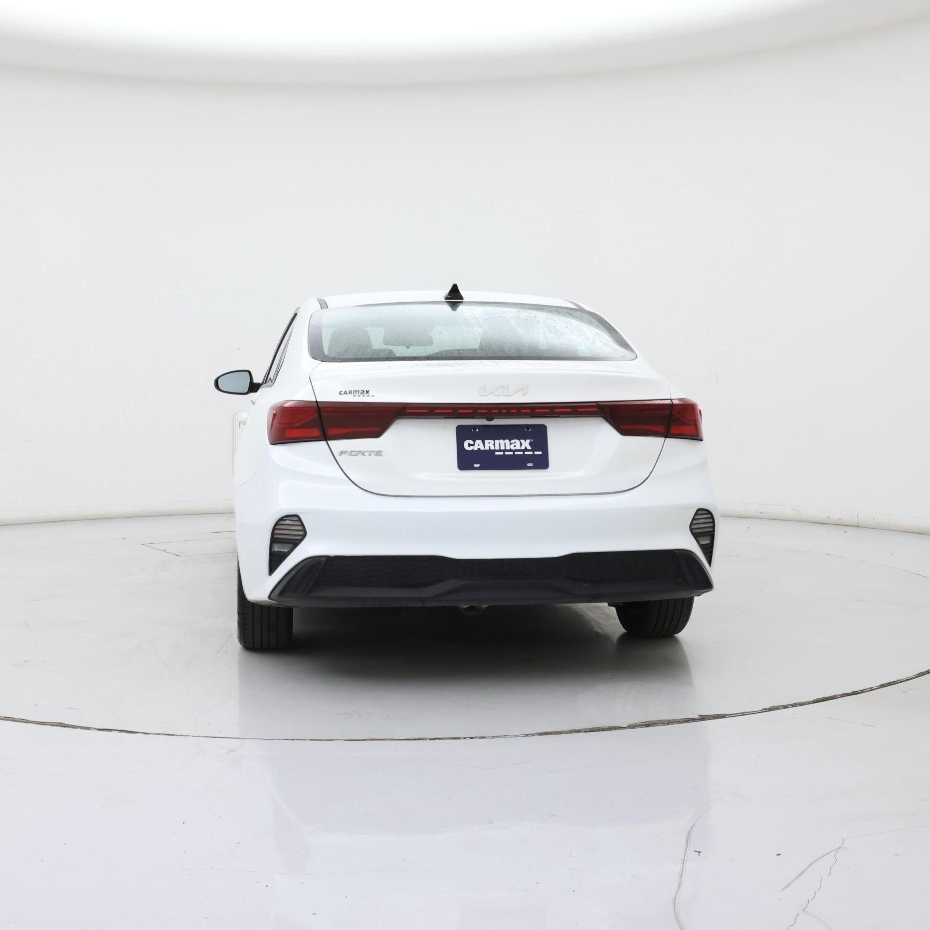 Thumbnail: 2023 Kia Forte - 6