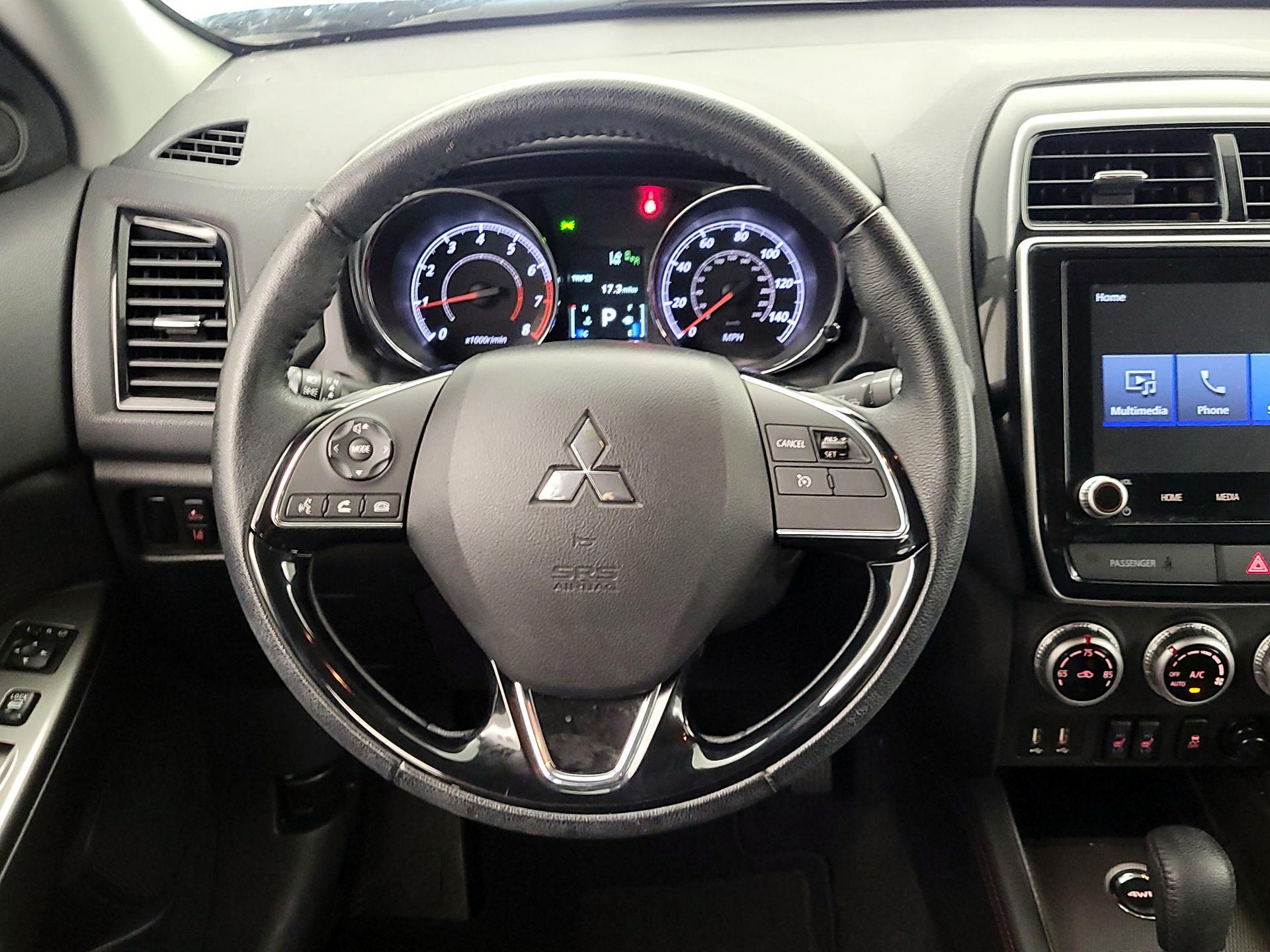 Thumbnail: 2023 Mitsubishi Outlander Sport - 10