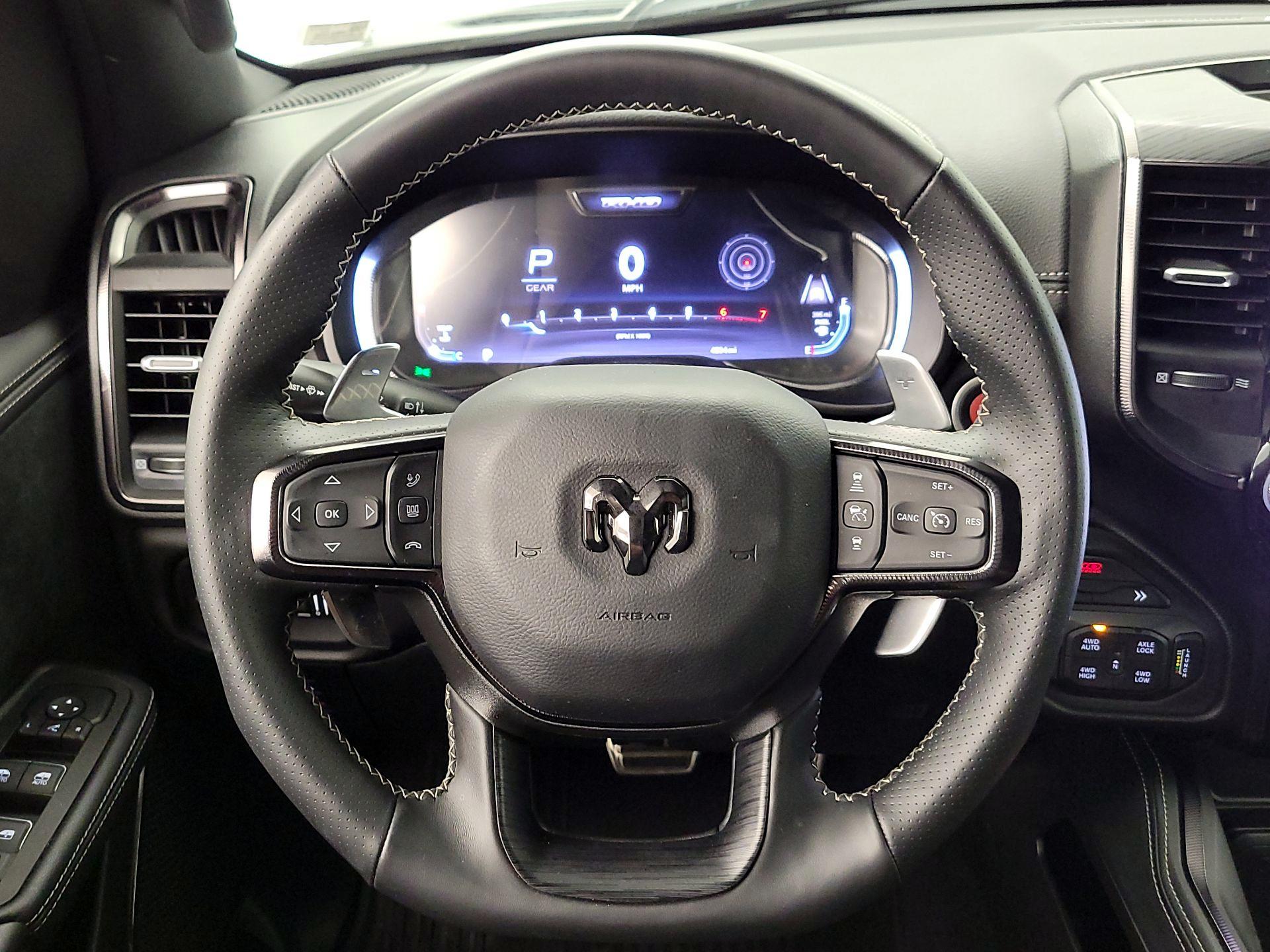 Thumbnail: 2025 RAM 1500 - 10