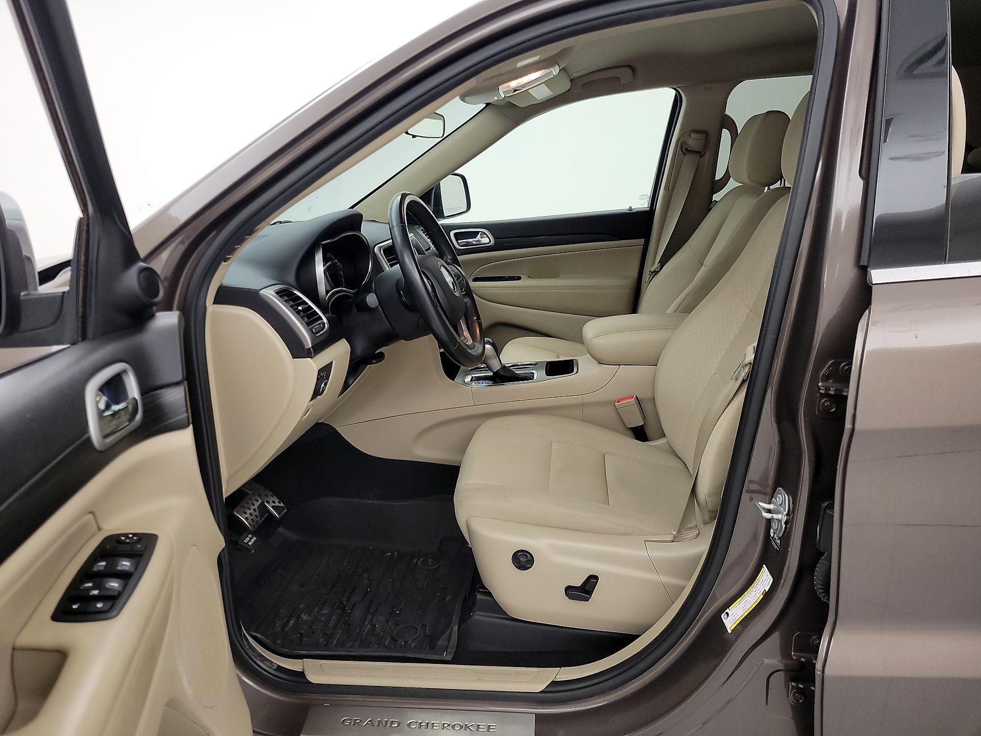 Thumbnail: 2021 Jeep Grand Cherokee - 11