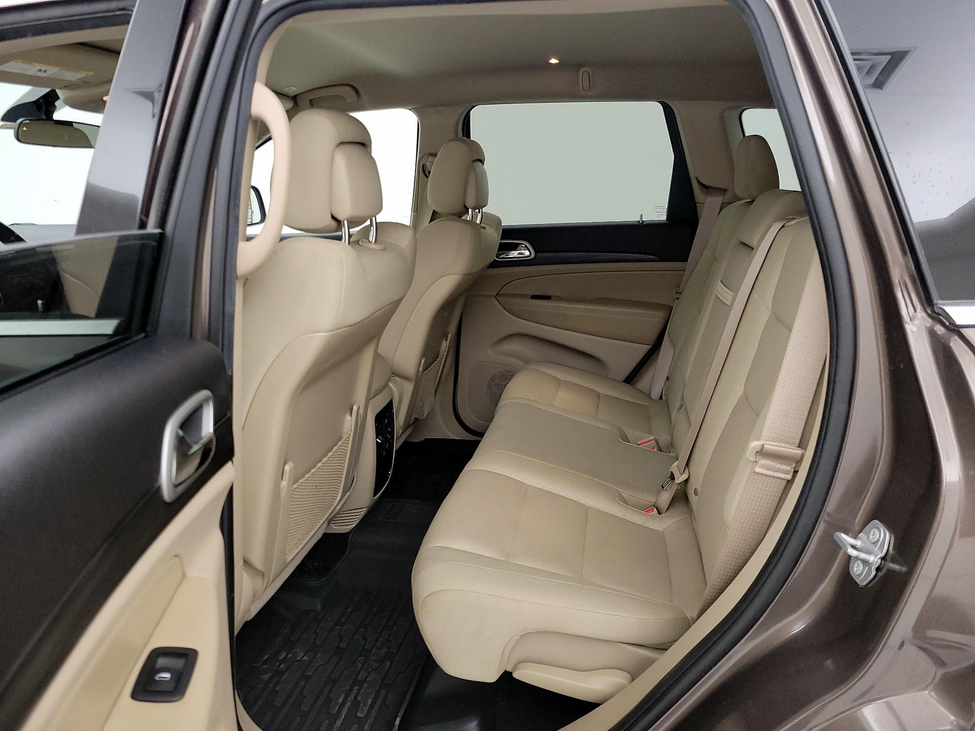 Thumbnail: 2021 Jeep Grand Cherokee - 19