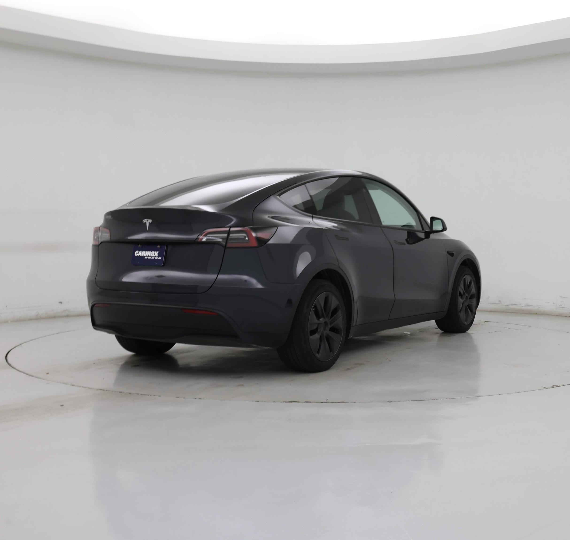 Thumbnail: 2025 Tesla Model Y - 8