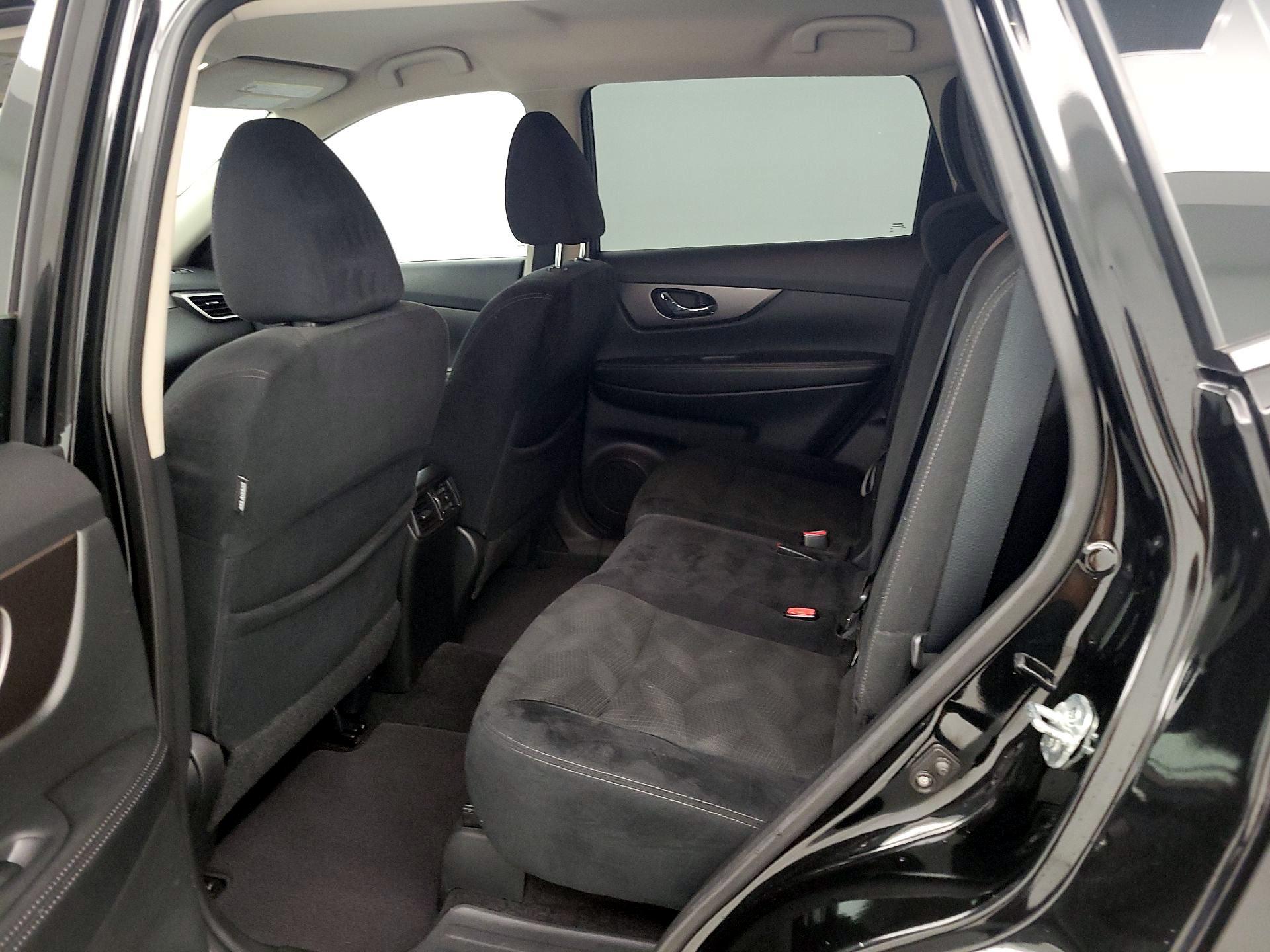 Thumbnail: 2014 Nissan Rogue - 19