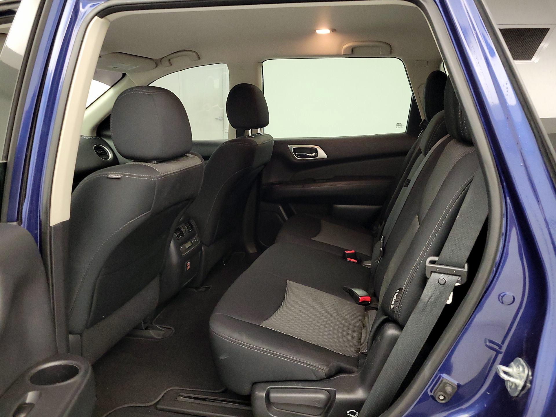 Thumbnail: 2018 Nissan Pathfinder - 19