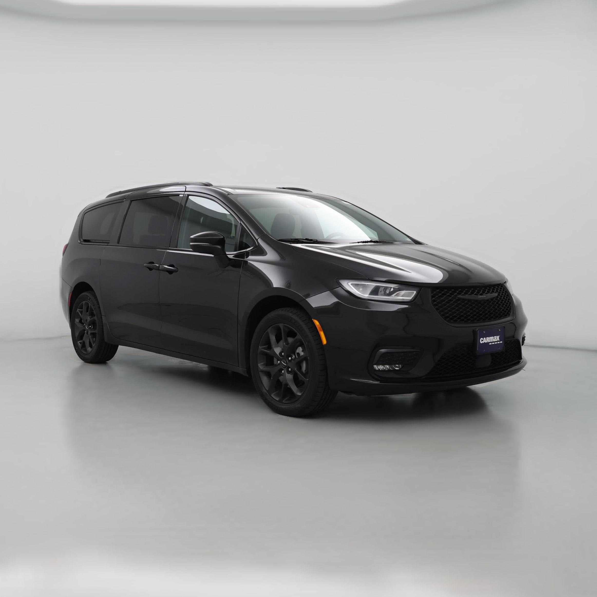 Thumbnail: 2023 Chrysler Pacifica - 1